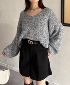 【ゼヴォン/Thevon】のVネックMIXショートニット 人気、トレンドファッション・服の通販 founy(ファニー) ファッション Fashion レディースファッション Fashion for Women トップス・カットソー Cut & Sew Tops ニット Knit Tops & Sweaters Vネックトップス V-Neck Tops / V-Cut Neckline Shirts ショート Short, Short Length スラックス Slacks, Dress Pants デニム Denim, Jeans Material バランス Balance, Style Balance 冬 Winter / This Winter 再入荷 Restock / Back in Stock おすすめ Recommended / Our Picks 2025年 2025 2025-2026秋冬・A/W Autumn/Winter 2025–26 AW25–26 thumbnail グレー|ID: prp329100004788966 ipo3291000000034753504