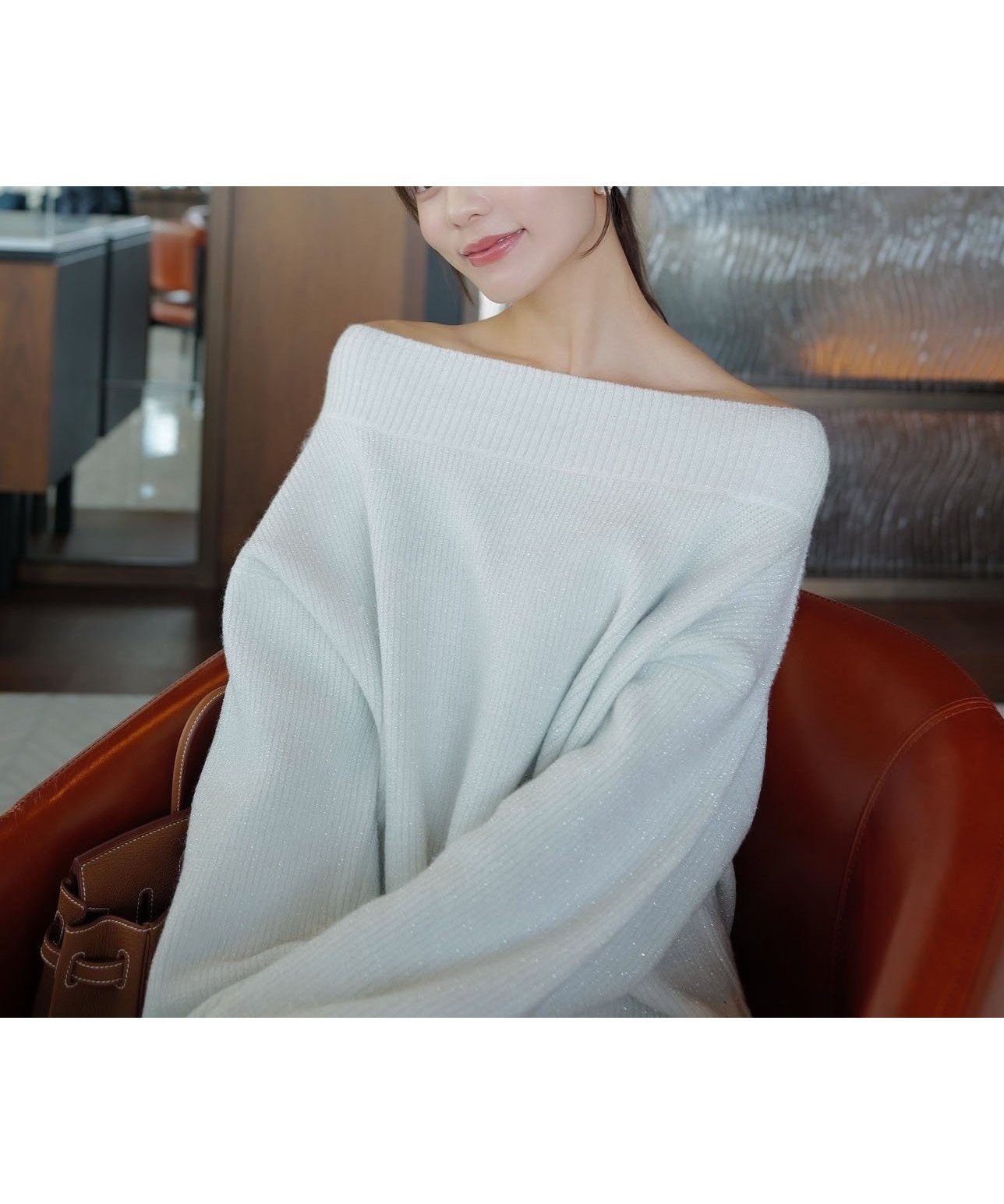 【プロポーション ボディドレッシング/PROPORTION BODY DRESSING】のラメ入りオフショル畔ニット 25AW インテリア・キッズ・メンズ・レディースファッション・服の通販 founy(ファニー) 　ファッション　Fashion　レディースファッション　Fashion for Women　トップス・カットソー　Cut & Sew Tops　ニット　Knit Tops & Sweaters　2025年　2025　2025-2026秋冬・A/W　Autumn/Winter 2025–26 AW25–26　人気　Popular, Best Seller　ホワイト×シルバー|ID: prp329100004789131 ipo3291000000034793486