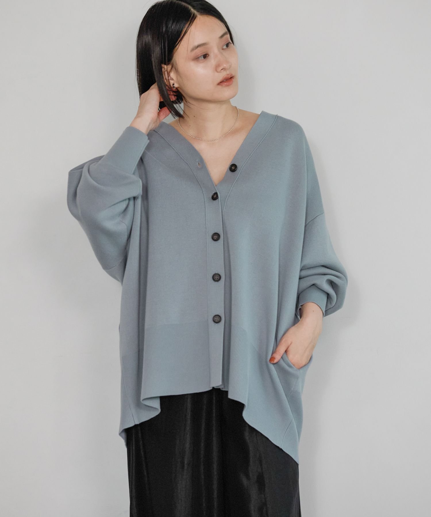 【アパートバイローリーズ/apart by lowrys】の【WEB限定】スポンジニットBIGカーディガン インテリア・キッズ・メンズ・レディースファッション・服の通販 founy(ファニー) 　ファッション　Fashion　レディースファッション　Fashion for Women　トップス・カットソー　Cut & Sew Tops　ニット　Knit Tops & Sweaters　カーディガン・羽織り　Layered Style Cardigans　おすすめ　Recommended / Our Picks　インナー　Innerwear　カーディガン　Cardigan, Knitwear　キャミソール　Camisole, Spaghetti Strap Top　タンク　Tank Top, Sleeveless Top　ポケット　Pocket, Pocket Detail　秋　Autumn　羽織　Haori, Light Jacket　グレイッシュブルー83|ID: prp329100004789150 ipo3291000000035038782