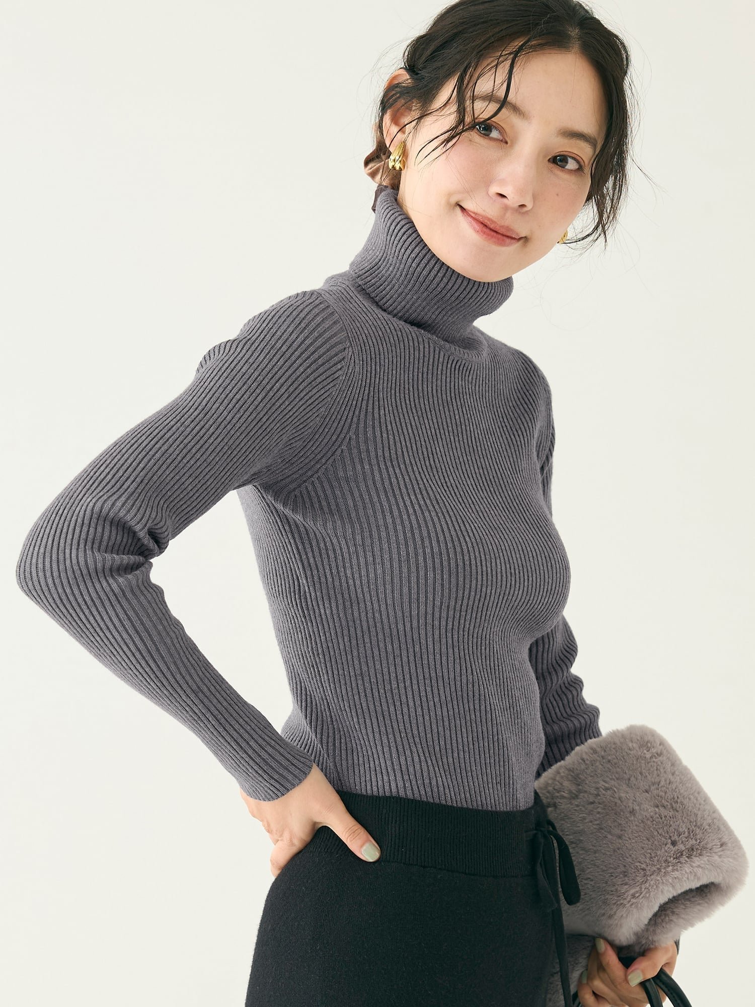 【コカ/COCA】の【新色追加】極上タートルニット インテリア・キッズ・メンズ・レディースファッション・服の通販 founy(ファニー) ファッション Fashion レディースファッション Fashion for Women トップス・カットソー Cut & Sew Tops ニット Knit Tops & Sweaters インナー Innerwear ウォッシャブル Machine Washable 洗える Machine Washable シンプル Simple, Minimal ジャケット Jacket, Outerwear ジャンスカ Jumper Skirt, Pinafore Dress ストレッチ Stretch, Stretchy Fabric タートル Turtleneck, Turtle Collar タートルネック Turtleneck, High Neck デニム Denim, Jeans Material 定番 Standard, Basic Item なめらか Smooth, Silky Texture ハイネック High Neck, Mock Neck フィット Fit, Slim Fit フェミニン Feminine, Girly ポケット Pocket, Pocket Detail リブニット Rib Knit, Ribbed Knit ワイド Wide, Wide Fit エレガント 上品 Elegant 2025年 2025 2025-2026秋冬・A/W Autumn/Winter 2025–26 AW25–26 Charcoal|ID: prp329100004789161 ipo3291000000034754339