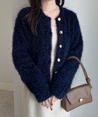 【ラナン/Ranan】のRanan/ゴールドボタンラメフェザーカーディガン 人気、トレンドファッション・服の通販 founy(ファニー) ファッション Fashion レディースファッション Fashion for Women トップス・カットソー Cut & Sew Tops カーディガン・羽織り Layered Style Cardigans カーディガン Cardigan, Knitwear ショート Short, Short Length スラックス Slacks, Dress Pants デニム Denim, Jeans Material バランス Balance, Style Balance フェザー Feather, Feather Detail フロント Front, Front Design ボトム Bottoms, Lower Wear ポケット Pocket, Pocket Detail 羽織 Haori, Light Jacket リブニット Rib Knit, Ribbed Knit おすすめ Recommended / Our Picks エレガント 上品 Elegant ビジネス 仕事 通勤 Business / Work / Commuting thumbnail NE|ID: prp329100004789238 ipo3291000000034883747