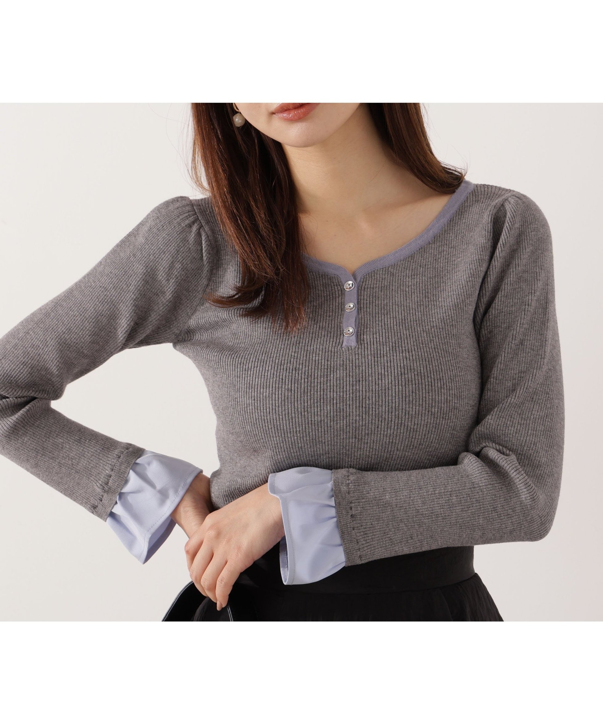 【プロポーション ボディドレッシング/PROPORTION BODY DRESSING】の異素材スリーブニット 25AW インテリア・キッズ・メンズ・レディースファッション・服の通販 founy(ファニー) 　ファッション　Fashion　レディースファッション　Fashion for Women　トップス・カットソー　Cut & Sew Tops　ニット　Knit Tops & Sweaters　2025年　2025　2025-2026秋冬・A/W　Autumn/Winter 2025–26 AW25–26　カフス　Cuff Design　スリーブ　Sleeve, Long Sleeve / Short Sleeve　デニム　Denim, Jeans Material　トレンド　Trend, Trending Now　ドッキング　Docking, Mixed Material　フェミニン　Feminine, Girly　フレア　Flare, Flared　フロント　Front, Front Design　ブロード　Broadcloth, Fine Cotton　グレー×ブルー|ID: prp329100004789242 ipo3291000000034754678