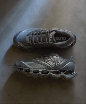 【エディフィス/EDIFICE】のMIZUNO(ミズノ) WAVE PROPHECY LS GTX D1GA2560 人気、トレンドファッション・服の通販 founy(ファニー) ファッション Fashion レディースファッション Fashion for Women ウェーブ Wavy Pattern クッション Cushion, Throw Pillow スポーツ Sports, Activewear スマート Smart, Elegant パフォーマンス Performance, Active Function |ID:prp329100004789295