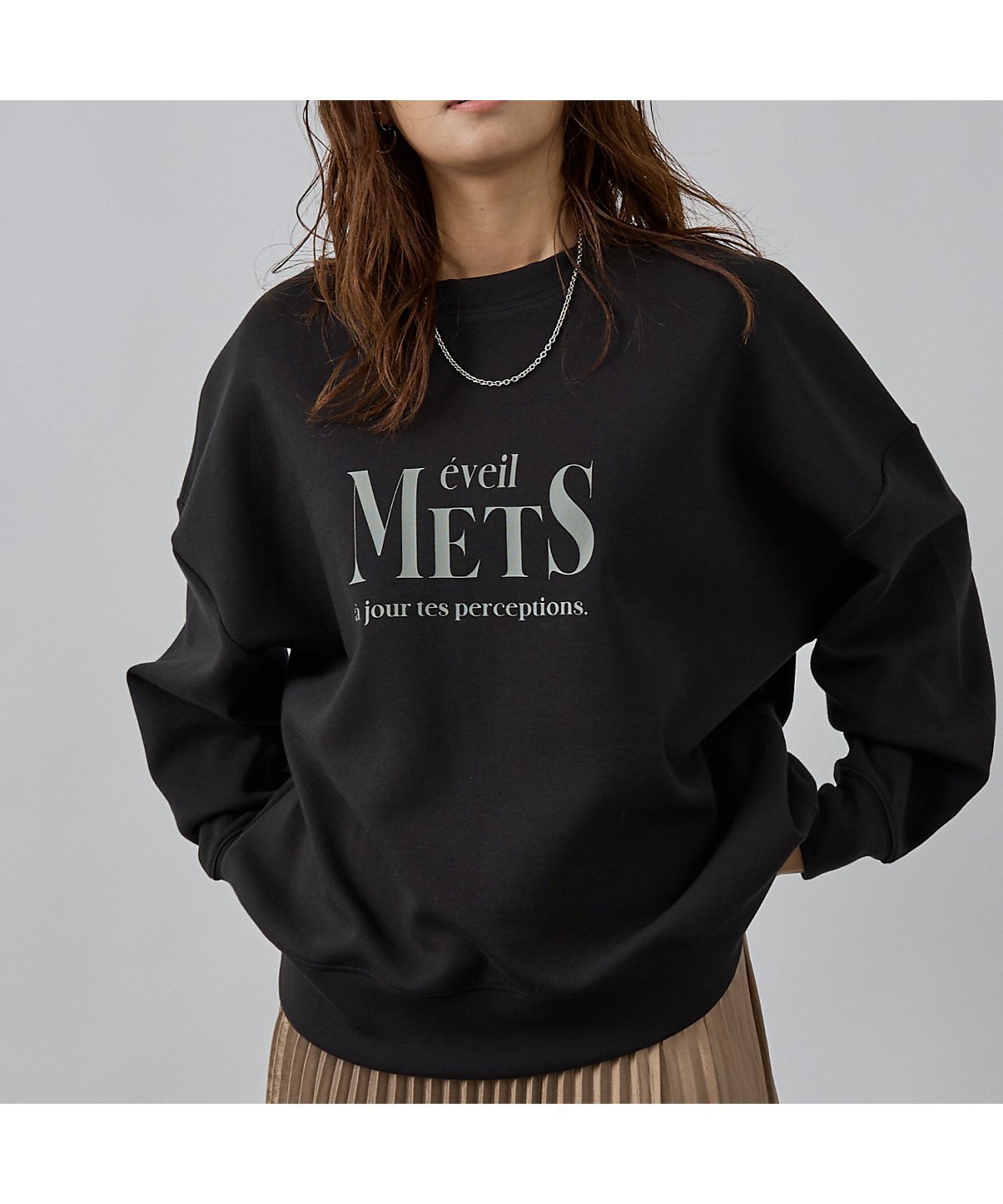 【アバハウスマヴィ/abahouse mavie】のシルキーダンボールロゴプルオーバー インテリア・キッズ・メンズ・レディースファッション・服の通販 founy(ファニー) 　ファッション　Fashion　レディースファッション　Fashion for Women　トップス・カットソー　Cut & Sew Tops　カジュアルプルオーバー・ニットトップス　Pullovers & Knit Tops / Casual Pullovers　スウェット / スエット　Sweatshirt, Sweatwear　バランス　Balance, Style Balance　フロント　Front, Front Design　人気　Popular, Best Seller　定番　Standard, Basic Item　スミクロ|ID: prp329100004789296 ipo3291000000035012898