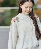 【ビームス ハート/BEAMS HEART】のフラワー ハンド刺繍 ニット 人気、トレンドファッション・服の通販 founy(ファニー) ファッション Fashion レディースファッション Fashion for Women トップス・カットソー Cut & Sew Tops ニット Knit Tops & Sweaters おすすめ Recommended / Our Picks シューズ Shoes, Footwear シンプル Simple, Minimal デニム Denim, Jeans Material ハンド Hand, Handmade バランス Balance, Style Balance バレエ Ballet, Ballet Style フィット Fit, Slim Fit フラワー Flower, Floral エレガント 上品 Elegant 手編み Hand-Knitted, Handmade Knit thumbnail IVORY|ID: prp329100004789302 ipo3291000000034882160