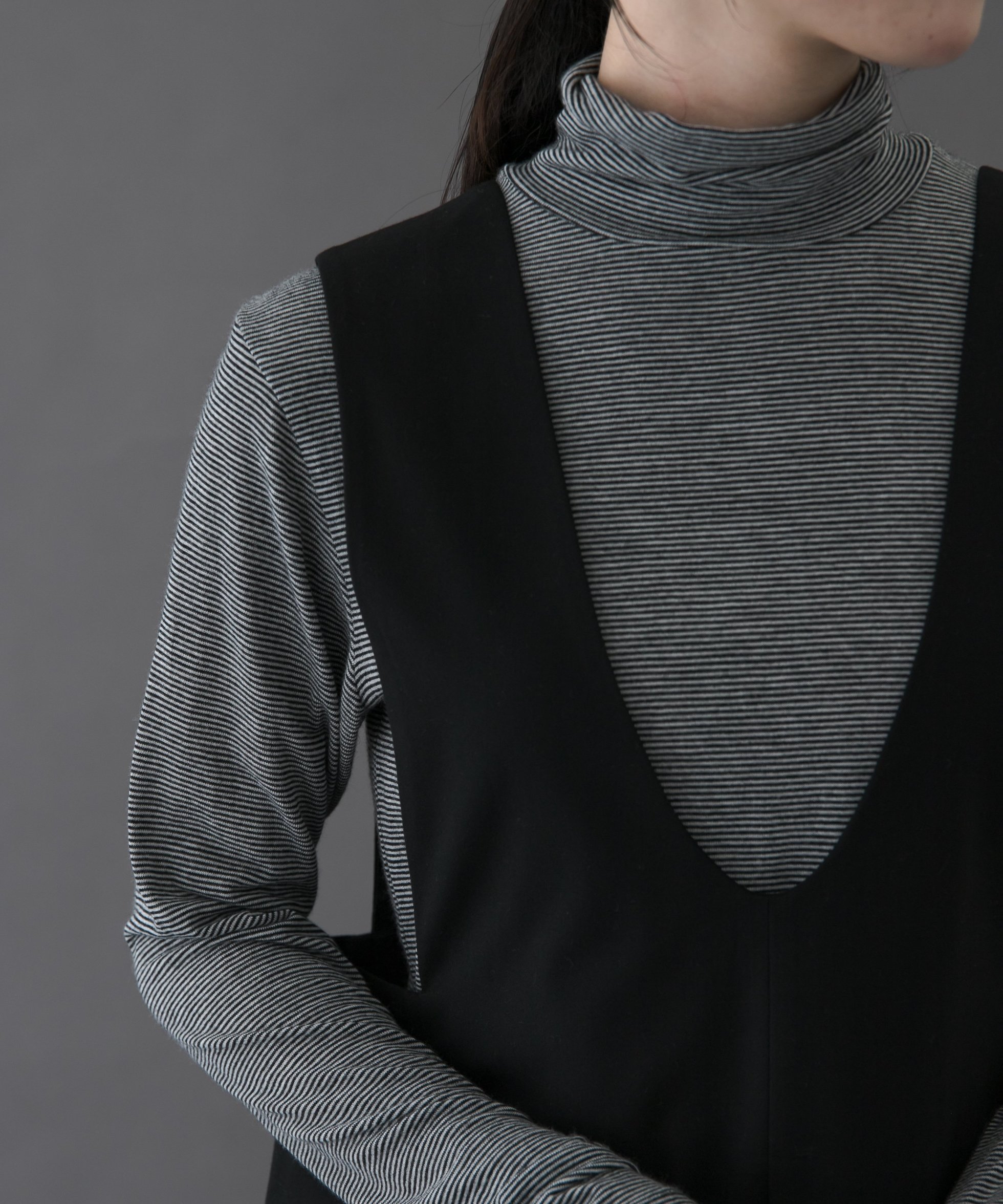 【アーバンリサーチ ドアーズ/URBAN RESEARCH DOORS】のFORK SPOON ベア天竺タートルネックカットソー インテリア・キッズ・メンズ・レディースファッション・服の通販 founy(ファニー) ファッション Fashion レディースファッション Fashion for Women トップス・カットソー Cut & Sew Tops カットソー・ベーシックTシャツ Cut-and-Sewn Tops / Stretch Tees & Basics タートルネック・ハイネックトップス Turtlenecks & High-Neck Tops 2025年 2025 2025-2026秋冬・A/W Autumn/Winter 2025–26 AW25–26 冬 Winter / This Winter インナー Innerwear カーディガン Cardigan, Knitwear スウェット / スエット Sweatshirt, Sweatwear ストレッチ Stretch, Stretchy Fabric ベーシック Basic, Essential 定番 Standard, Basic Item A/W・秋冬 Autumn/Winter OFFxBLK|ID: prp329100004789809 ipo3291000000034759172