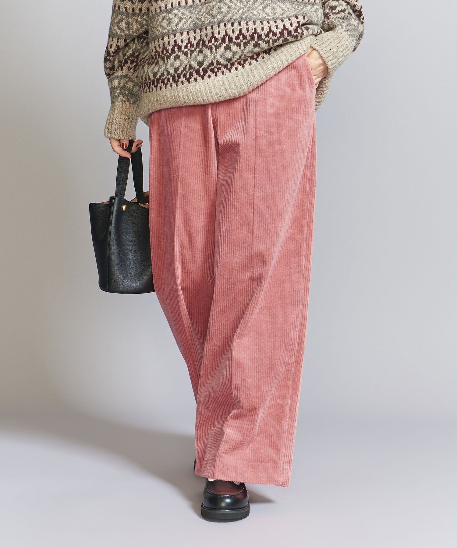 【ユナイテッドアローズ/UNITED ARROWS】のコーデュロイ ワイドストレートパンツ インテリア・キッズ・メンズ・レディースファッション・服の通販 founy(ファニー) ファッション Fashion レディースファッション Fashion for Women パンツ Pants & Trousers カットソー Cut and Sewn Top カーディガン Cardigan, Knitwear コーデュロイ Corduroy, Cord Fabric シンプル Simple, Minimal ストレート Straight, Straight Cut センター Center, Center Line 定番 Standard, Basic Item ボトム Bottoms, Lower Wear ワイド Wide, Wide Fit A/W・秋冬 Autumn/Winter アウトレット Outlet / Clearance おすすめ Recommended / Our Picks PINK|ID: prp329100004789877 ipo3291000000035017843