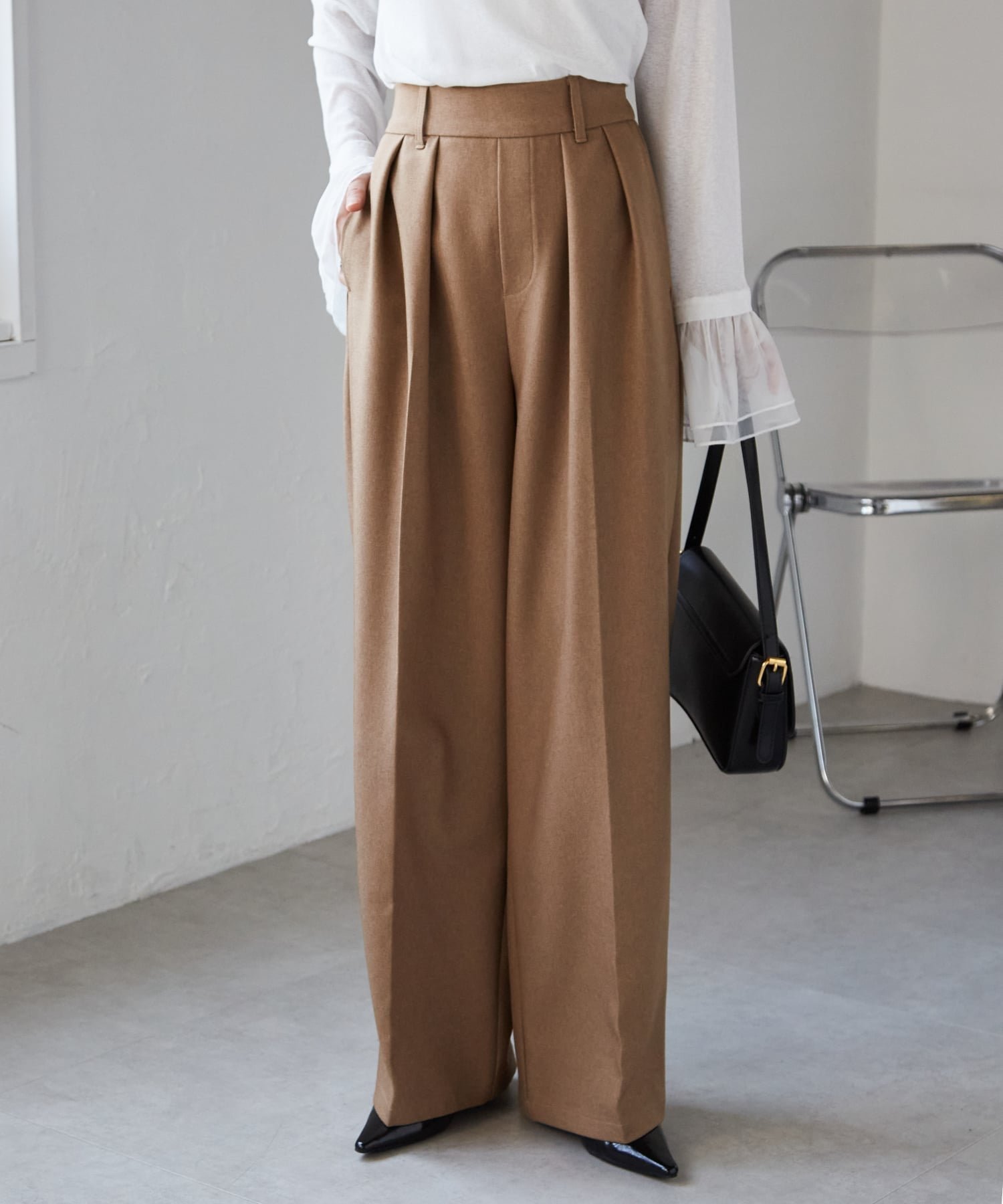 【ラナン/Ranan】のRanan/ウーリッシュポリ2タックワイドパンツ インテリア・キッズ・メンズ・レディースファッション・服の通販 founy(ファニー) ファッション Fashion レディースファッション Fashion for Women パンツ Pants & Trousers 春 Spring 秋 Autumn カットソー Cut and Sewn Top スラックス Slacks, Dress Pants ツイル Twist, Twisted Detail ポケット Pocket, Pocket Detail ループ Loop, Loop Knit ワイド Wide, Wide Fit 冬 Winter / This Winter おすすめ Recommended / Our Picks 2025年 2025 2025-2026秋冬・A/W Autumn/Winter 2025–26 AW25–26 ベージュ|ID: prp329100004789917 ipo3291000000034893049