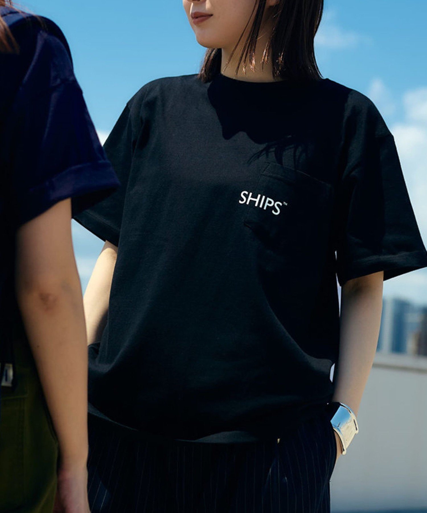 【シップス フォー ウィメン/SHIPS】の【WEB限定】SHIPS SHIPSロゴ プリント ポケット Tシャツ インテリア・キッズ・メンズ・レディースファッション・服の通販 founy(ファニー) 　ファッション　Fashion　レディースファッション　Fashion for Women　トップス・カットソー　Cut & Sew Tops　シャツ・ブラウス・オフィスカジュアル　Elegant Blouses & Button-Ups　ロングTシャツ・Tシャツ　Longline T-Shirts & Tees　おすすめ　Recommended / Our Picks　プリント　Print, Printed Pattern　ポケット　Pocket, Pocket Detail　定番　Standard, Basic Item　ブラック|ID: prp329100004789939 ipo3291000000034901870