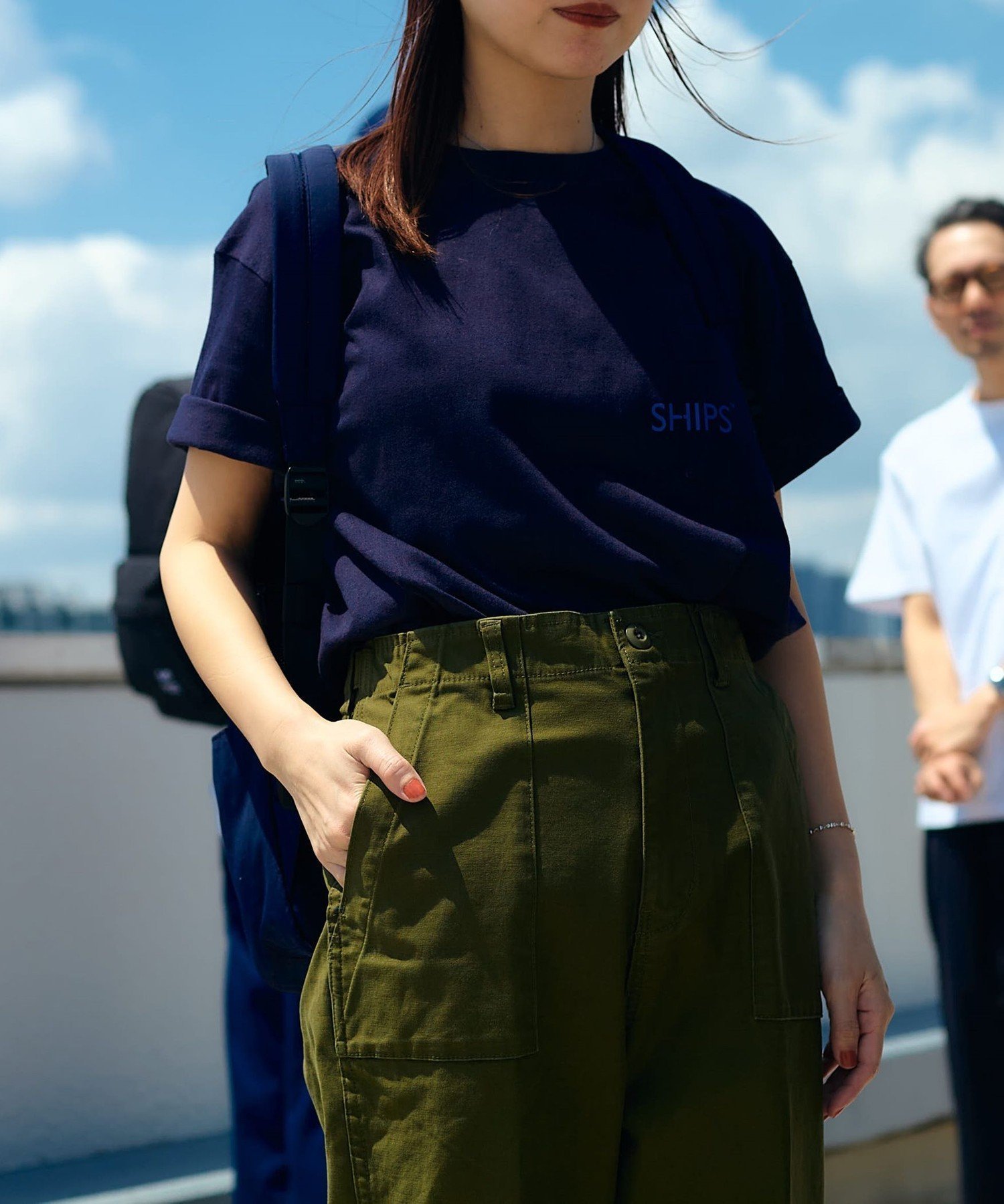 【シップス フォー ウィメン/SHIPS】の【WEB限定】SHIPS SHIPSロゴ プリント ポケット Tシャツ インテリア・キッズ・メンズ・レディースファッション・服の通販 founy(ファニー) 　ファッション　Fashion　レディースファッション　Fashion for Women　トップス・カットソー　Cut & Sew Tops　シャツ・ブラウス・オフィスカジュアル　Elegant Blouses & Button-Ups　ロングTシャツ・Tシャツ　Longline T-Shirts & Tees　おすすめ　Recommended / Our Picks　プリント　Print, Printed Pattern　ポケット　Pocket, Pocket Detail　定番　Standard, Basic Item　ネイビー|ID: prp329100004789939 ipo3291000000034901872