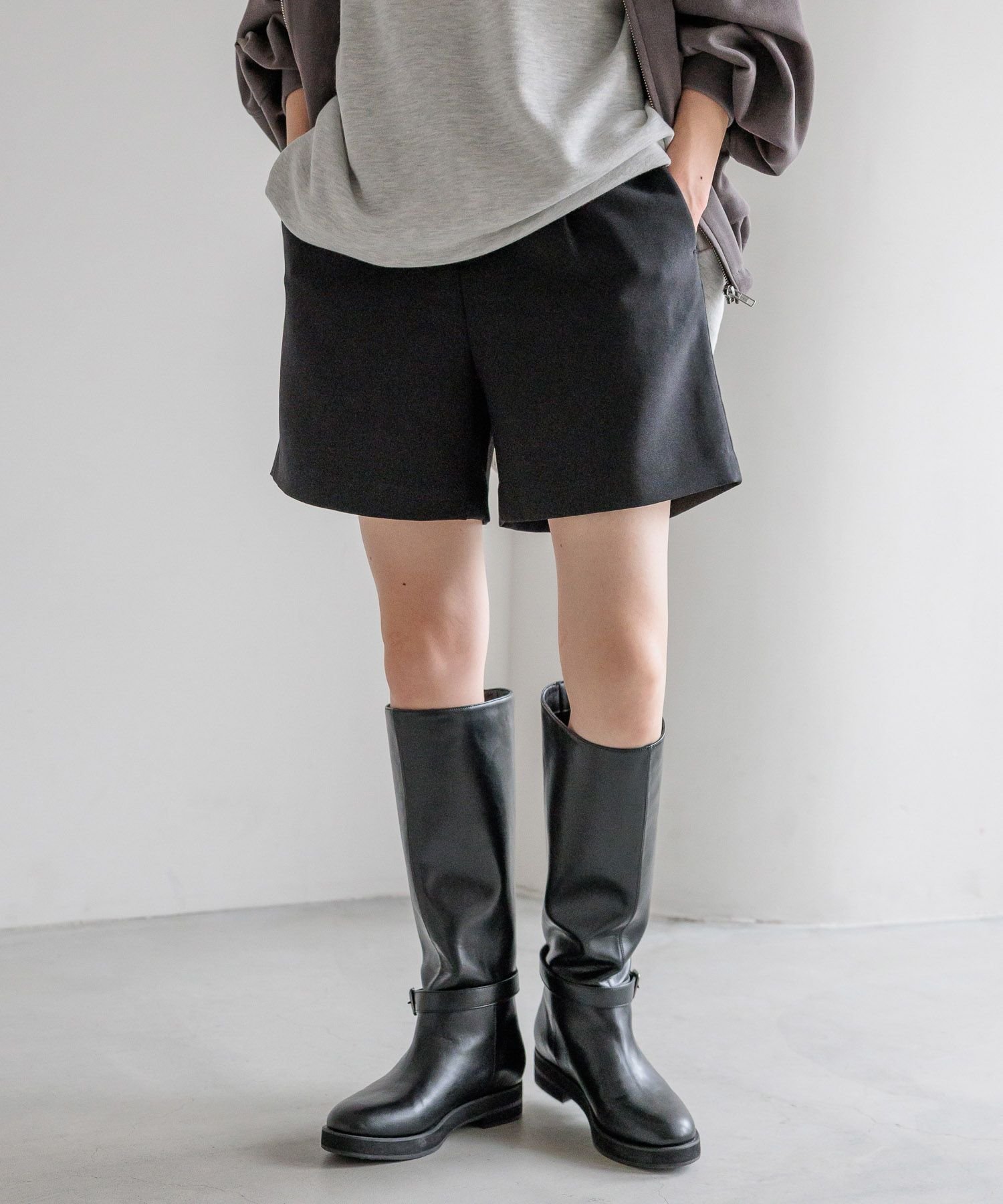 【ローリーズファーム/LOWRYS FARM】のウールライクショートパンツ 人気、トレンドファッション・服の通販 founy(ファニー) 　ファッション　Fashion　レディースファッション　Fashion for Women　パンツ　Pants & Trousers　ショートパンツ・ハーフパンツ　High-Waisted & Relaxed Shorts　おすすめ　Recommended / Our Picks　ウォーム　Warm Fabric　ショート　Short, Short Length　シンプル　Simple, Minimal　バランス　Balance, Style Balance　フロント　Front, Front Design　定番　Standard, Basic Item　 other-1|ID: prp329100004789947 ipo3291000000035009977