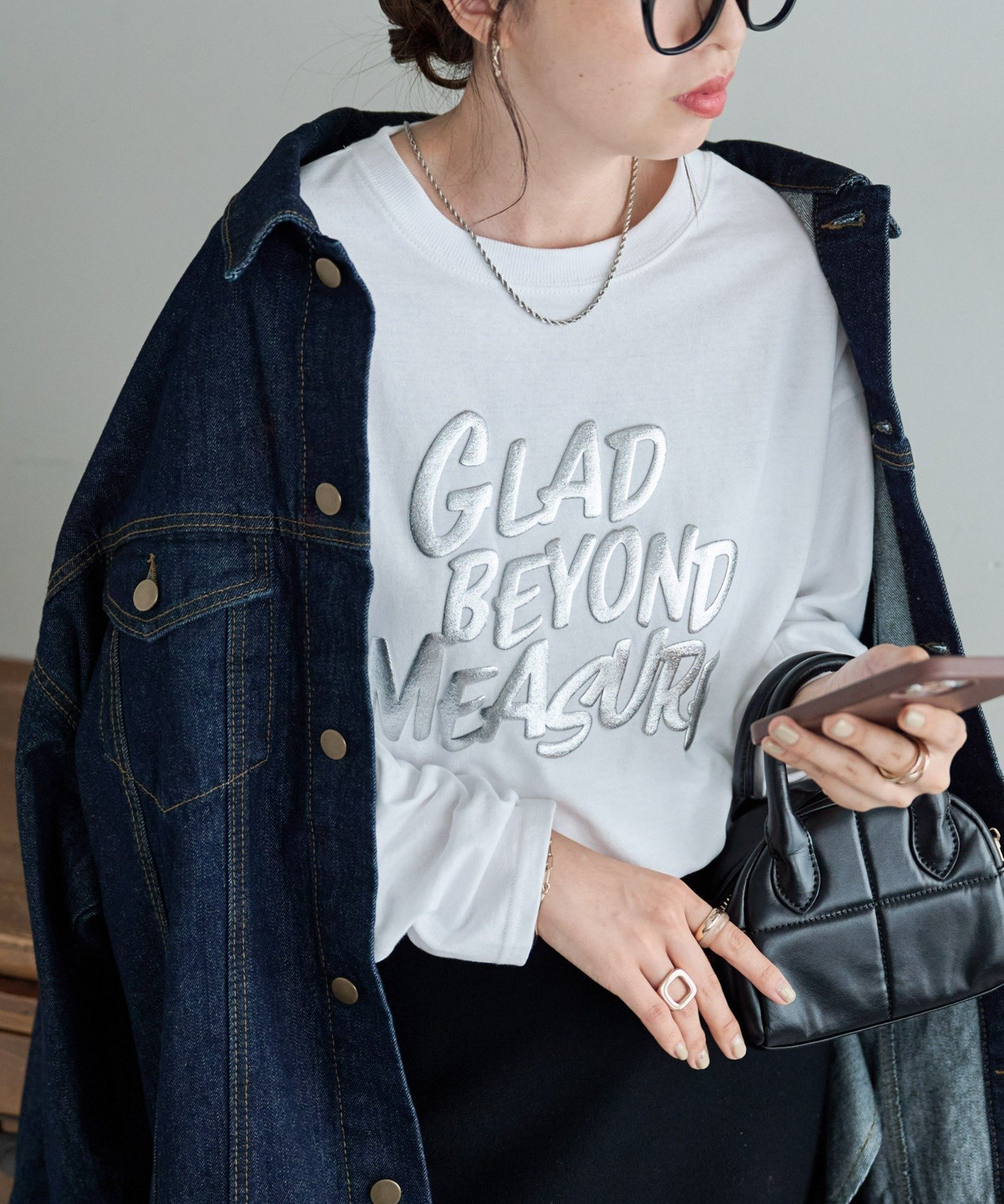 【ディスコート/Discoat】の【WEB限定】GBM発砲ロゴロンT インテリア・キッズ・メンズ・レディースファッション・服の通販 founy(ファニー) 　ファッション　Fashion　レディースファッション　Fashion for Women　トップス・カットソー　Cut & Sew Tops　ロングTシャツ・Tシャツ　Longline T-Shirts & Tees　おすすめ　Recommended / Our Picks　インナー　Innerwear　シルバー　Silver, Metallic Silver　ジャケット　Jacket, Outerwear　スリーブ　Sleeve, Long Sleeve / Short Sleeve　フロント　Front, Front Design　プリント　Print, Printed Pattern　ロング　Long, Long-Length　シルバー|ID: prp329100004789953 ipo3291000000034963076