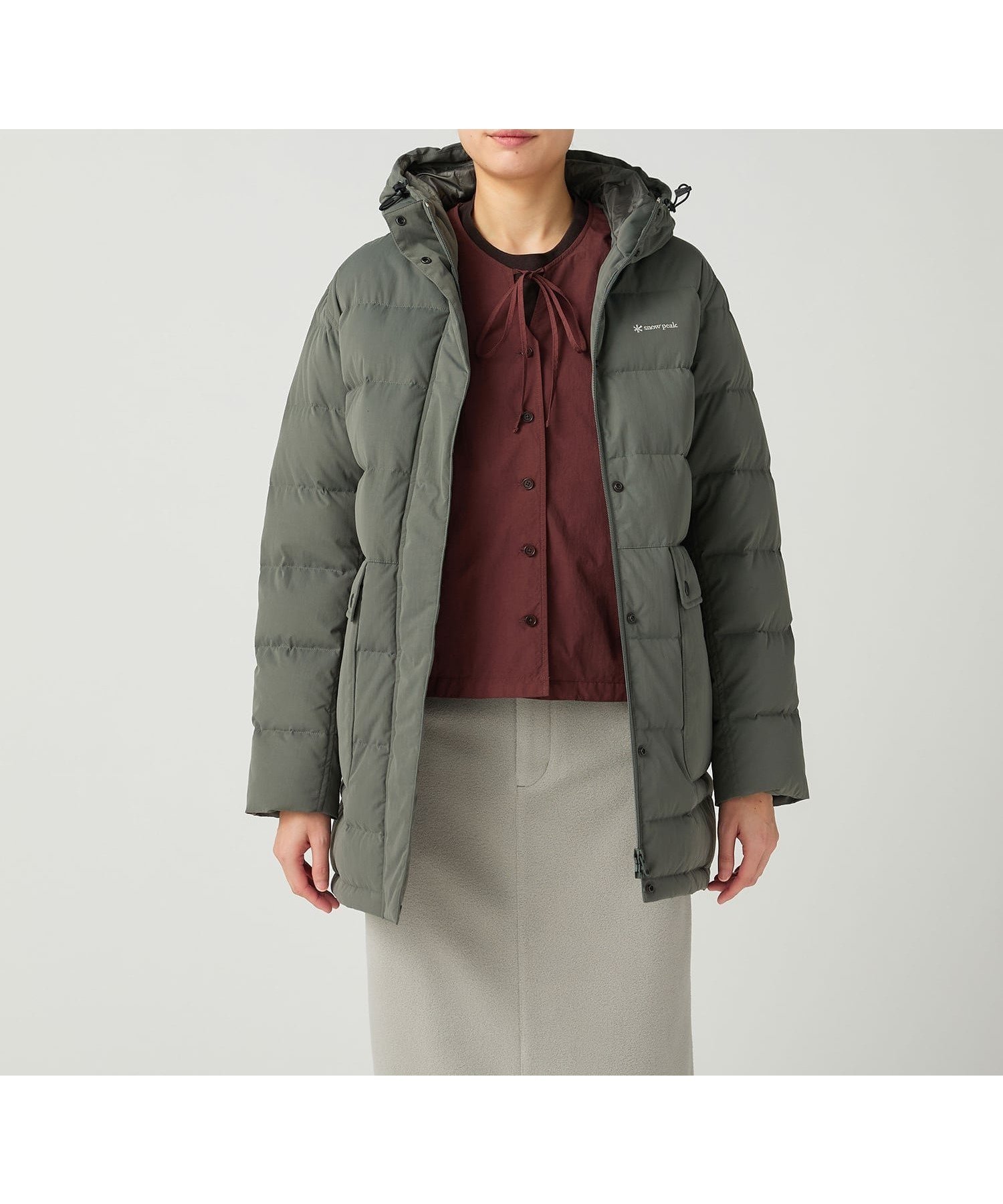 【スノーピーク/SNOW PEAK】のEveryday Down Jacket Women s インテリア・キッズ・メンズ・レディースファッション・服の通販 founy(ファニー) 　ファッション　Fashion　レディースファッション　Fashion for Women　アウター　Coat / Outerwear Collection　レディースジャケット・軽アウター　Jackets　インナー　Innerwear　カフス　Cuff Design　シンプル　Simple, Minimal　ジャケット　Jacket, Outerwear　スマート　Smart, Elegant　ダウン　Down, Puffer　ドローコード　Drawcord, Drawstring Cord　フェザー　Feather, Feather Detail　ポケット　Pocket, Pocket Detail　ミドル　Middle Length, Mid Height　A/W・秋冬　Autumn/Winter　冬　Winter / This Winter　おすすめ　Recommended / Our Picks　2025年　2025　2025-2026秋冬・A/W　Autumn/Winter 2025–26 AW25–26　CHARCOAL|ID: prp329100004790024 ipo3291000000034935090