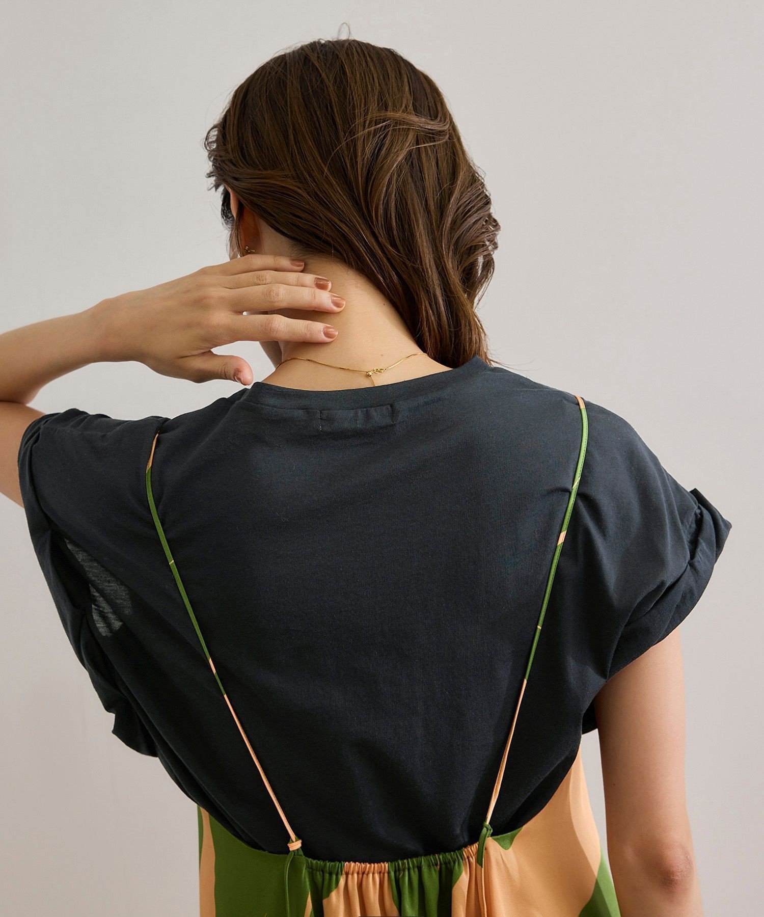 【ロペ/ROPE'】のツイストフレンチスリーブTシャツ インテリア・キッズ・メンズ・レディースファッション・服の通販 founy(ファニー) 　ファッション　Fashion　レディースファッション　Fashion for Women　トップス・カットソー　Cut & Sew Tops　シャツ・ブラウス・オフィスカジュアル　Elegant Blouses & Button-Ups　ロングTシャツ・Tシャツ　Longline T-Shirts & Tees　アクセサリー　Fashion Accessories　インド　Indian Textile　シンプル　Simple, Minimal　スカーフ　Scarf, Neckwear　ツイスト　Tweed, Tweed Fabric　ボトム　Bottoms, Lower Wear　ポケット　Pocket, Pocket Detail　おすすめ　Recommended / Our Picks　夏　Summer　エレガント 上品　Elegant　ブラック(01)|ID: prp329100004790114 ipo3291000000034760496