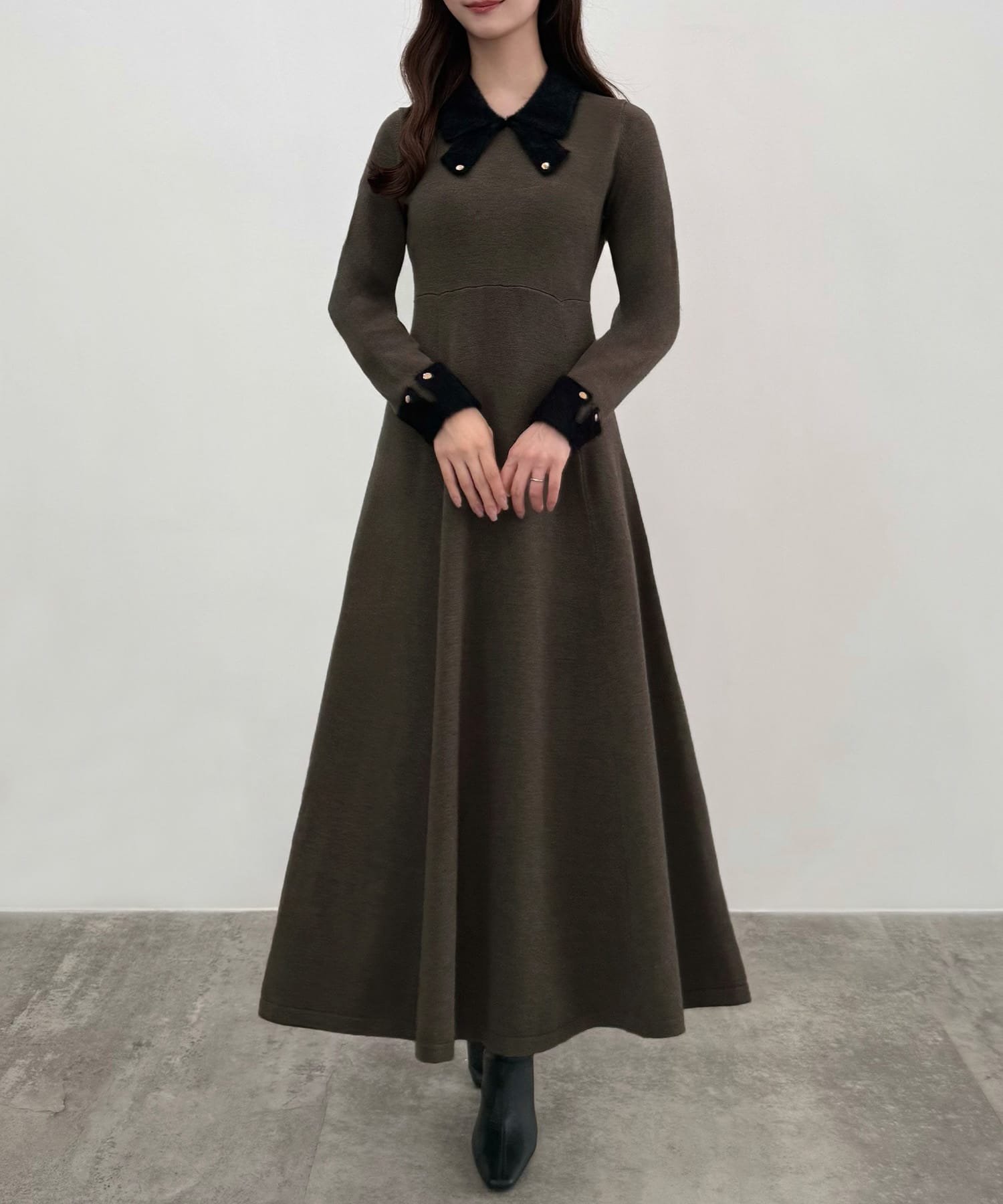 【ジュノア/JUNOAH】のCENEA バイカラーリボンニットワンピース インテリア・キッズ・メンズ・レディースファッション・服の通販 founy(ファニー) 　ファッション　Fashion　レディースファッション　Fashion for Women　ワンピース　Dresses　ニットワンピース　Knit Dresses　チャコール|ID: prp329100004790157 ipo3291000000035247302