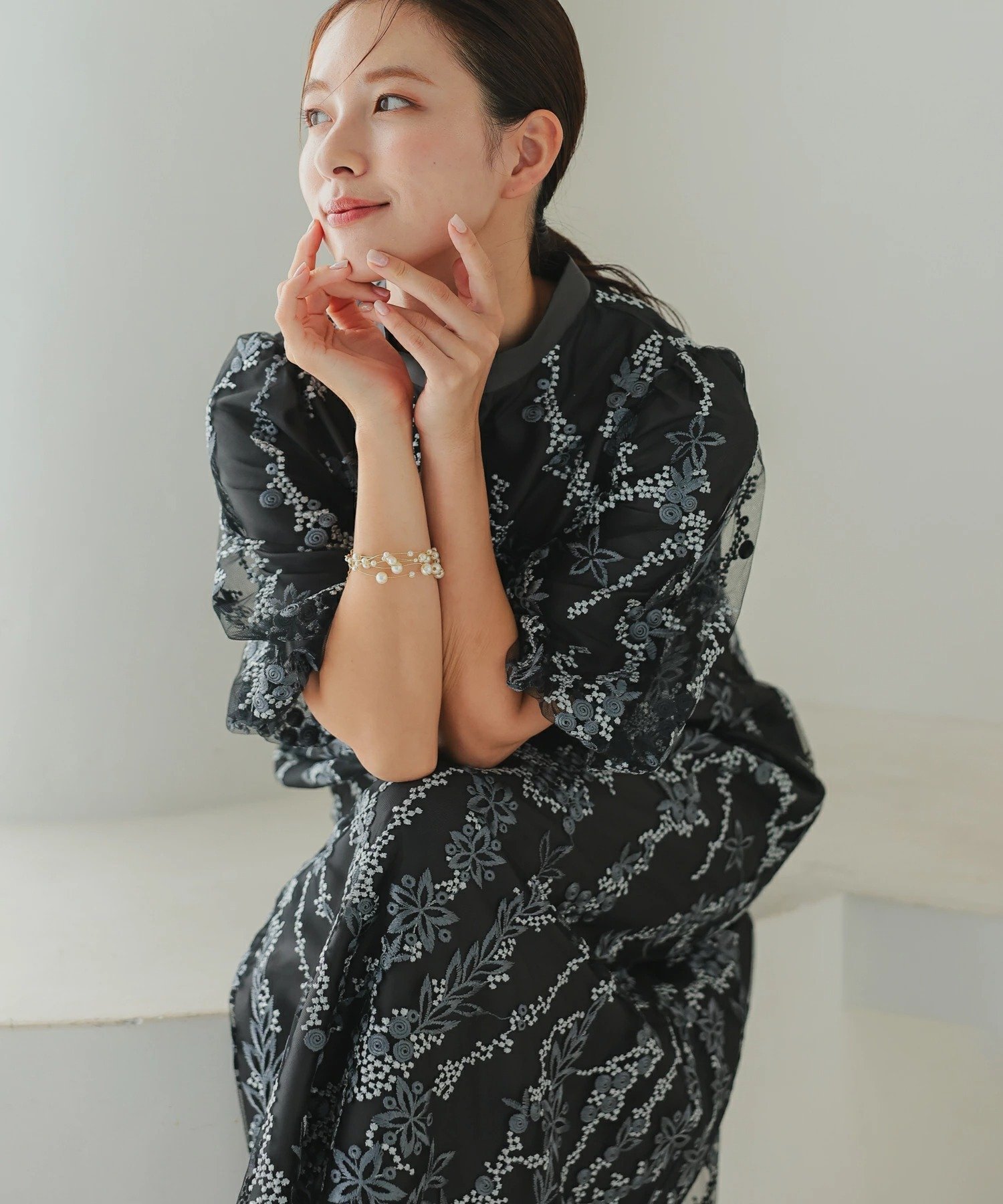 【ハレモード/haremode】のボリュームスリーブAラインドレス インテリア・キッズ・メンズ・レディースファッション・服の通販 founy(ファニー) ファッション Fashion レディースファッション Fashion for Women トップス・カットソー Cut & Sew Tops ボリューム袖・フリルスリーブブラウス Voluminous & Ruffle Sleeves / Puffy Sleeve Tops ワンピース Dresses フォーマル・パーティードレス・結婚式用ドレス Elegant & Casual Dresses アクセサリー Fashion Accessories スタンド Stand Collar, Upright Stand スリーブ Sleeve, Long Sleeve / Short Sleeve ドレス Dress, One-Piece おすすめ Recommended / Our Picks チャコール|ID: prp329100004790304 ipo3291000000034761257