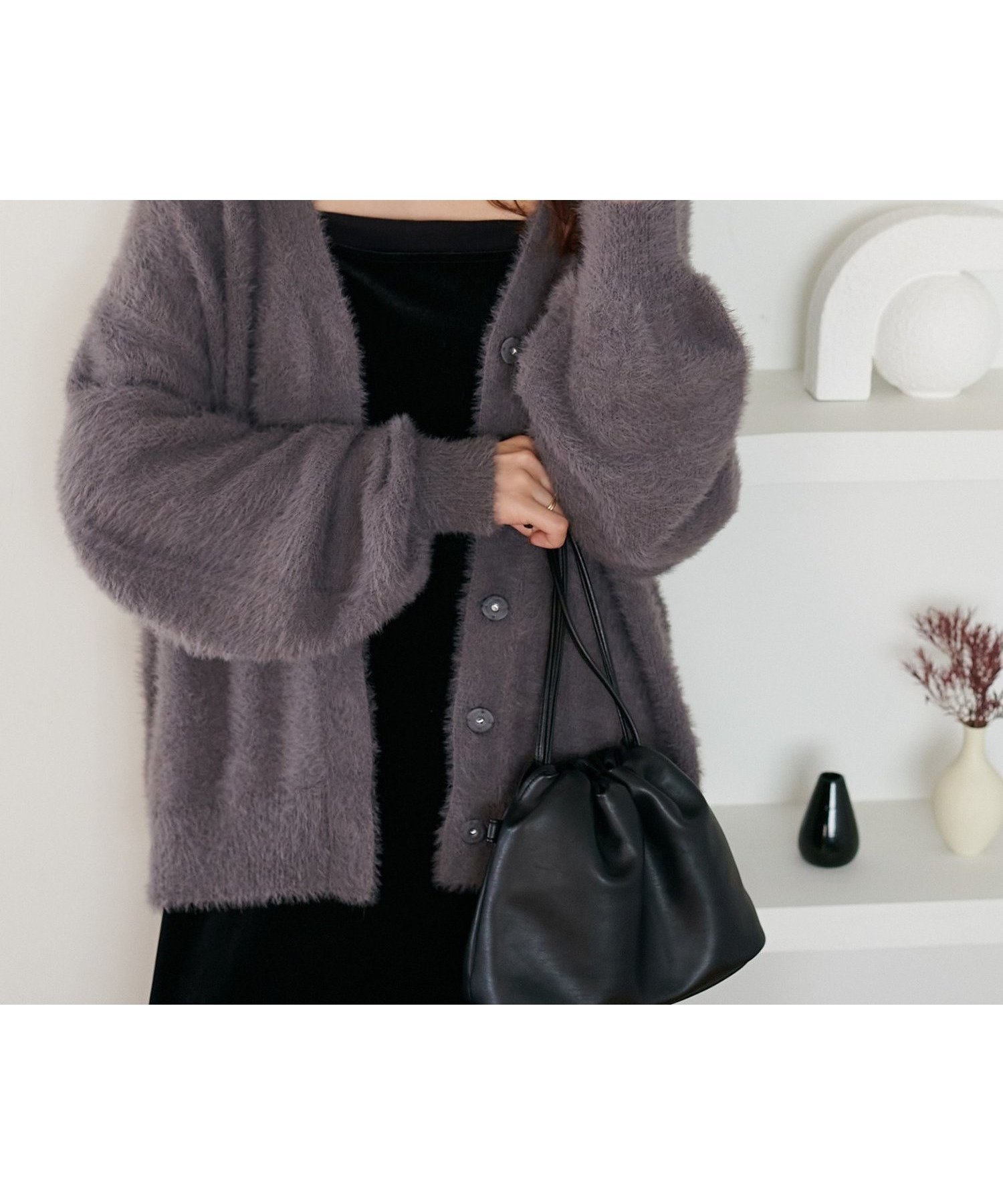 【ディスコート/Discoat】のフェザーヤーンカーディガン《WEB限定カラーあり》 インテリア・キッズ・メンズ・レディースファッション・服の通販 founy(ファニー) 　ファッション　Fashion　レディースファッション　Fashion for Women　トップス・カットソー　Cut & Sew Tops　カーディガン・羽織り　Layered Style Cardigans　ショルダー　Shoulder, Shoulder Strap　デコルテ　Décolleté, Neckline　ドロップ　Drop Shoulder, Dropped Style　フェザーヤーン　Feather Yarn, Fluffy Yarn　リラックス　Relax, Relaxed Fit　人気　Popular, Best Seller　グレー|ID: prp329100004790342 ipo3291000000035011996