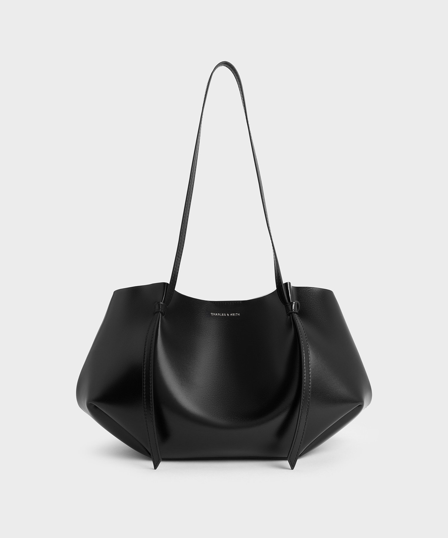 【チャールズ アンド キース/CHARLES & KEITH】のCalla カルラ トートバッグ インテリア・キッズ・メンズ・レディースファッション・服の通販 founy(ファニー) ファッション Fashion レディースファッション Fashion for Women バッグ Bags シンプル Simple, Minimal ポーチ Pouch, Small Case 今季 This Season, Current Season 旅行 Travel 軽量 Lightweight, Ultra Light Noir|ID: prp329100004790346 ipo3291000000034834472