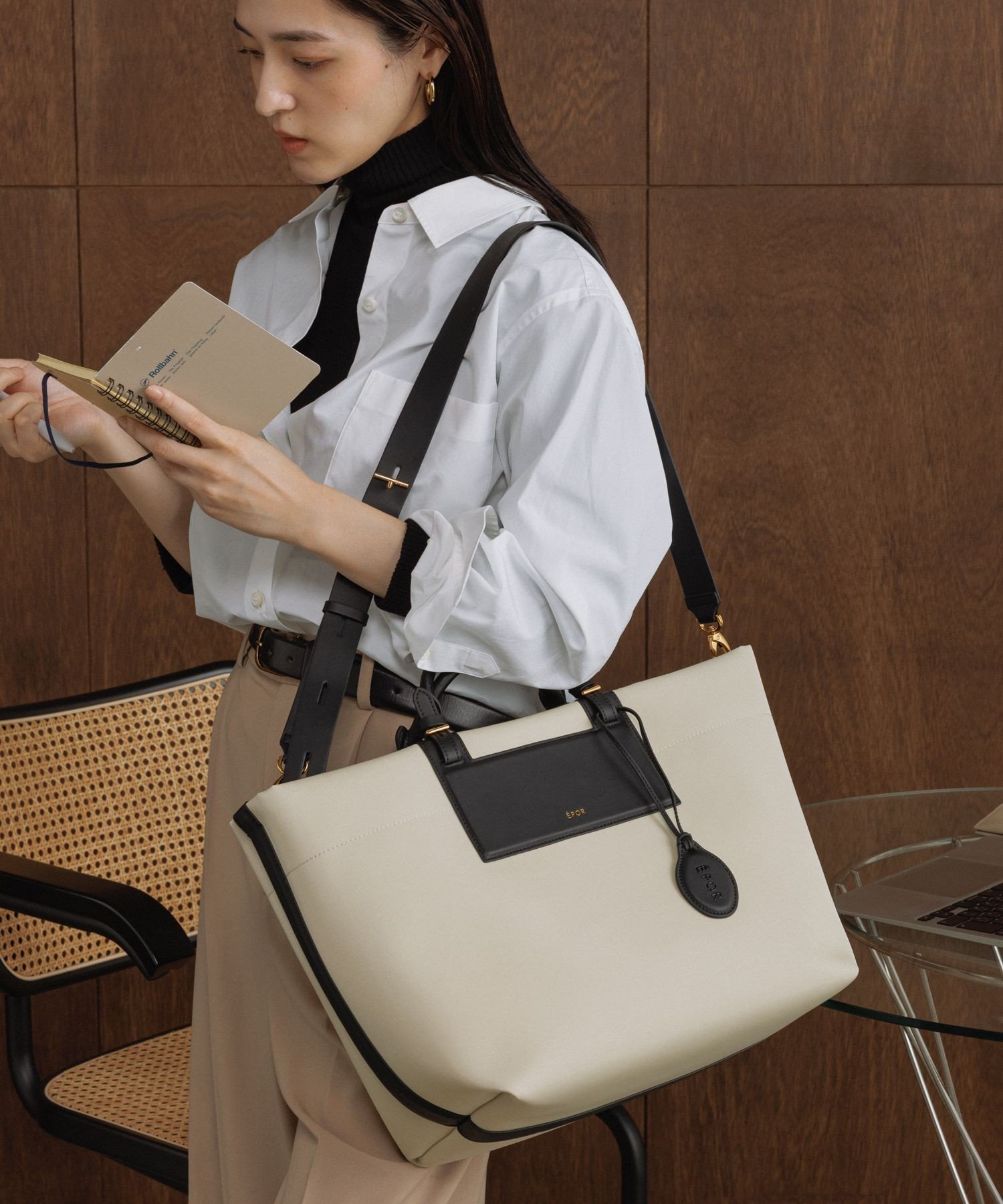 【ロペ/ROPE'】の【E POR】【A4/PC対応・撥水加工・軽量】BOAT BAG Large【25AW】 インテリア・キッズ・メンズ・レディースファッション・服の通販 founy(ファニー) 　ファッション　Fashion　レディースファッション　Fashion for Women　エレガント 上品　Elegant　軽量　Lightweight, Ultra Light　ショルダー　Shoulder, Shoulder Strap　ボンディング　Bonding, Bonded Fabric　ポケット　Pocket, Pocket Detail　マグネット　Magnet, Magnetic Closure　おすすめ　Recommended / Our Picks　旅行　Travel　ビジネス 仕事 通勤　Business / Work / Commuting　2025年　2025　2025-2026秋冬・A/W　Autumn/Winter 2025–26 AW25–26　キナリ(16)|ID: prp329100004790362 ipo3291000000034761512