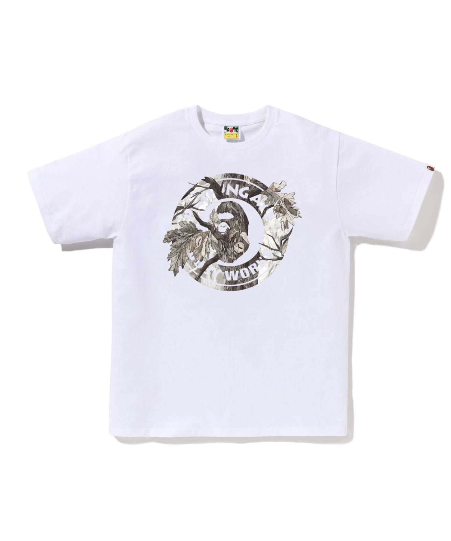 【ア ベイシング エイプ/A BATHING APE】のTREE EDGE CAMO BUSY WORKS TEE インテリア・キッズ・メンズ・レディースファッション・服の通販 founy(ファニー) ファッション Fashion レディースファッション Fashion for Women インナー Innerwear クラシック Classic, Timeless Style ショート Short, Short Length スリーブ Sleeve, Long Sleeve / Short Sleeve パターン Pattern, Design Print フロント Front, Front Design プリント Print, Printed Pattern モチーフ Motif, Design Theme ラバー Rubber, Rubber Sole WHITE|ID: prp329100004790409 ipo3291000000035156531