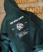 【フリークスストア/FREAK'S STORE】のSHE WOLF DINER×FREAK S STORE/シーウルフダイナー 別注 ビッグシルエット バック刺繍 パーカー/WOLF 【限定展開】 25AW グリーン|ID: prp329100004790467 ipo3291000000034762011