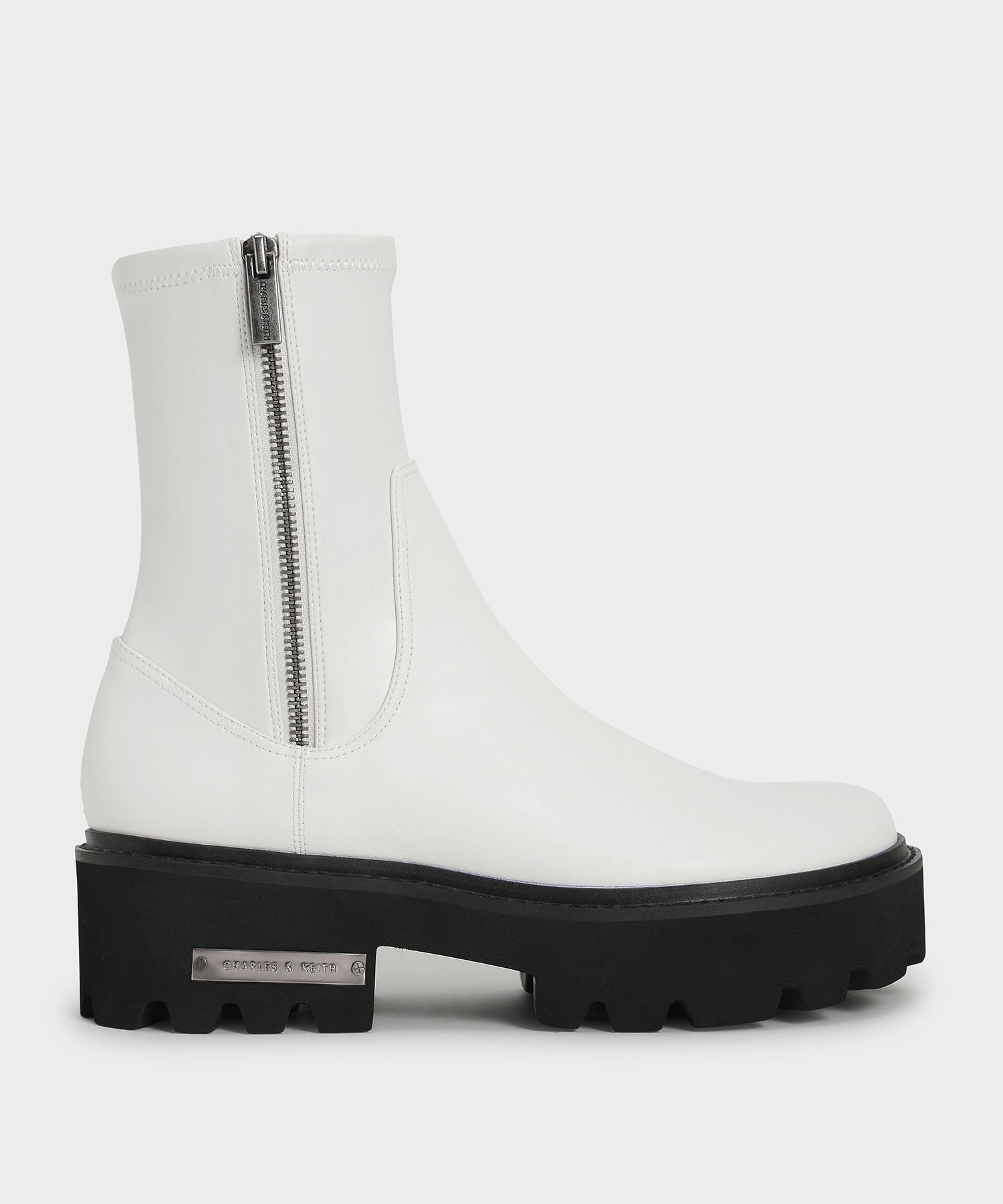 【チャールズ アンド キース/CHARLES & KEITH】のサイドジップ アンクルブーツ インテリア・キッズ・メンズ・レディースファッション・服の通販 founy(ファニー) 　ファッション　Fashion　レディースファッション　Fashion for Women　アンクル　Ankle-Length Design　サイドジップ　Side Zip, Side Zipper　シンプル　Simple, Minimal　ストレッチ　Stretch, Stretchy Fabric　フェイクレザー　Faux Leather, PU Leather　フェミニン　Feminine, Girly　フラット　Flat, Flat Shoes　厚底　Platform Shoes　White|ID: prp329100004790503 ipo3291000000034878993