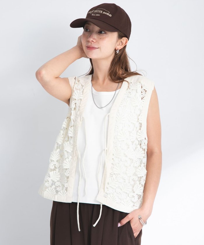 【サニーレーベル/Sonny Label / URBAN RESEARCH】のボタニカルモチーフレースベスト インテリア・キッズ・メンズ・レディースファッション・服の通販 founy(ファニー) https://founy.com/ ファッション Fashion レディースファッション Fashion for Women アウター Coat / Outerwear Collection トップス・カットソー Cut & Sew Tops ベスト&ジレ / 重ね着スタイル Vests & Gilets 2025年 2025 2025春夏・S/S Spring/Summer 2025 SS25 おすすめ Recommended / Our Picks インド Indian Textile インナー Innerwear キャミソール Camisole, Spaghetti Strap Top シンプル Simple, Minimal トレンド Trend, Trending Now ベスト Vest, Waistcoat レース Lace, Lace Fabric ロング Long, Long-Length 夏 Summer S/S・春夏 SS, Spring/Summer, Warm Season |ID: prp329100004790542 ipo3291000000034762282