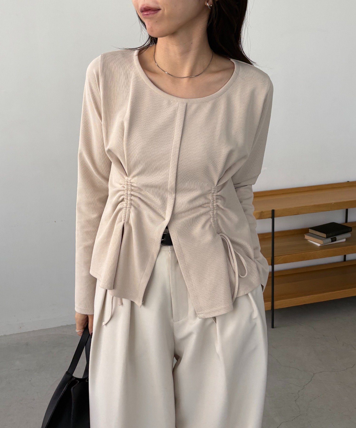 【カプリシューレマージュ/CAPRICIEUX LEMAGE】のドロストリブTシャツ インテリア・キッズ・メンズ・レディースファッション・服の通販 founy(ファニー) 　ファッション　Fashion　レディースファッション　Fashion for Women　トップス・カットソー　Cut & Sew Tops　シャツ・ブラウス・オフィスカジュアル　Elegant Blouses & Button-Ups　ロングTシャツ・Tシャツ　Longline T-Shirts & Tees　おすすめ　Recommended / Our Picks　インナー　Innerwear　カットソー　Cut and Sewn Top　ジャケット　Jacket, Outerwear　デニム　Denim, Jeans Material　バランス　Balance, Style Balance　フロント　Front, Front Design　ボトム　Bottoms, Lower Wear　ワイド　Wide, Wide Fit　ベージュ|ID: prp329100004790554 ipo3291000000034835402