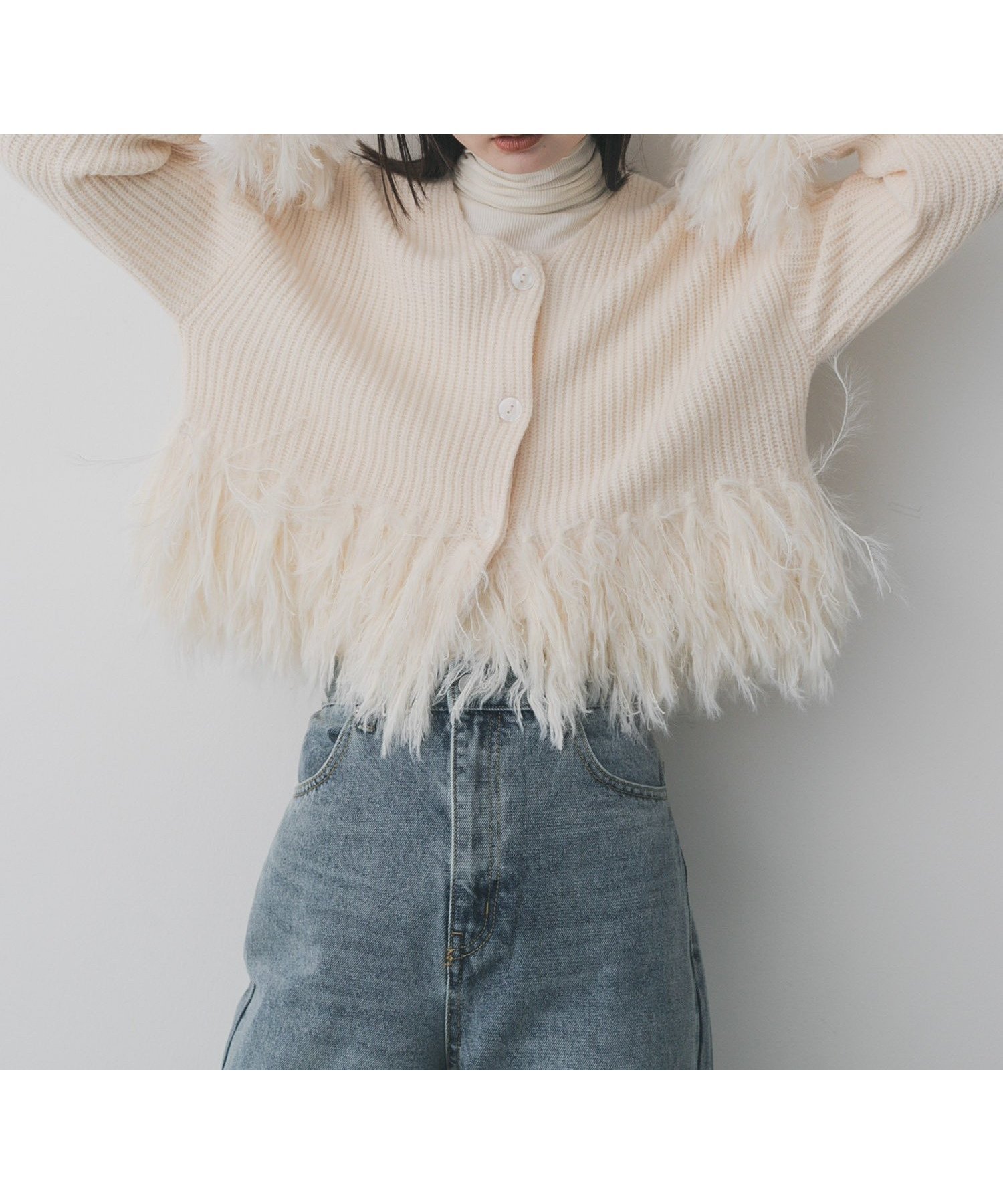 【センスオブプレイス/SENSE OF PLACE by URBAN RESEARCH】のフェザーフリンジセーター インテリア・キッズ・メンズ・レディースファッション・服の通販 founy(ファニー) ファッション Fashion レディースファッション Fashion for Women 2025年 2025 2025-2026秋冬・A/W Autumn/Winter 2025–26 AW25–26 冬 Winter / This Winter カーディガン Cardigan, Knitwear トレンド Trend, Trending Now ドッキング Docking, Mixed Material フェザー Feather, Feather Detail フリンジ Fringe, Tassel A/W・秋冬 Autumn/Winter IVORY|ID: prp329100004790687 ipo3291000000034917797