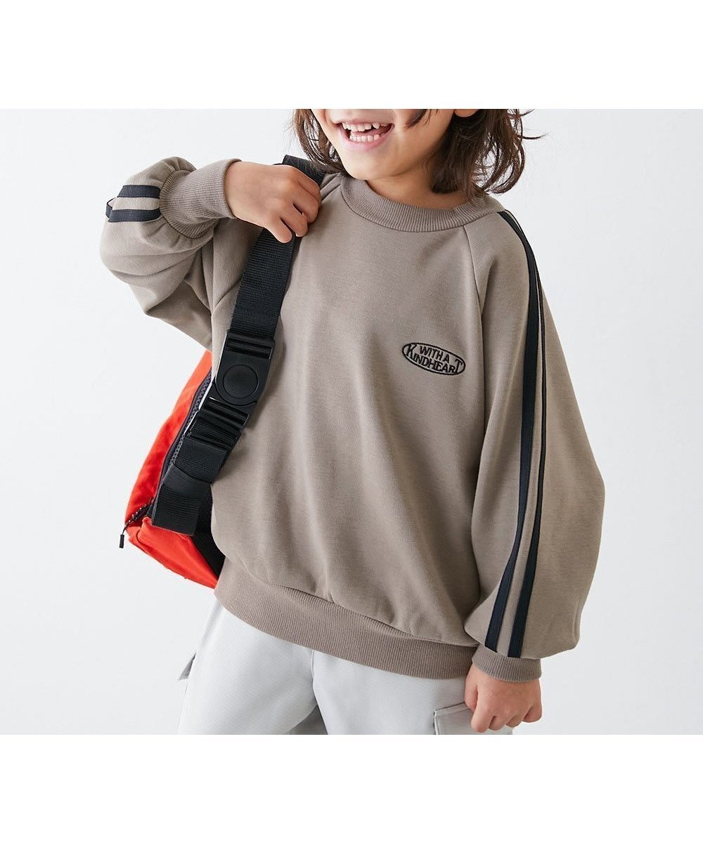 【デビロック/devirock / KIDS】のRICH WARM 裏シャギー ライン トレーナー トレーナー トップス 25AW インテリア・キッズ・メンズ・レディースファッション・服の通販 founy(ファニー) 　ファッション　Fashion　キッズファッション　Fashion for Kids　トップス・カットソー　Cut & Sew Tops　カーゴパンツ　Cargo Pants, Utility Pants　スポーティ　Sporty, Casual Athletic　トレンド　Trend, Trending Now　トレーナー　Sweatshirt, Trainer　なめらか　Smooth, Silky Texture　ブランケット　Blanket, Throw Blanket　冬　Winter / This Winter　おすすめ　Recommended / Our Picks　2025年　2025　2025-2026秋冬・A/W　Autumn/Winter 2025–26 AW25–26　Dグレージュ|ID: prp329100004790761 ipo3291000000034763287