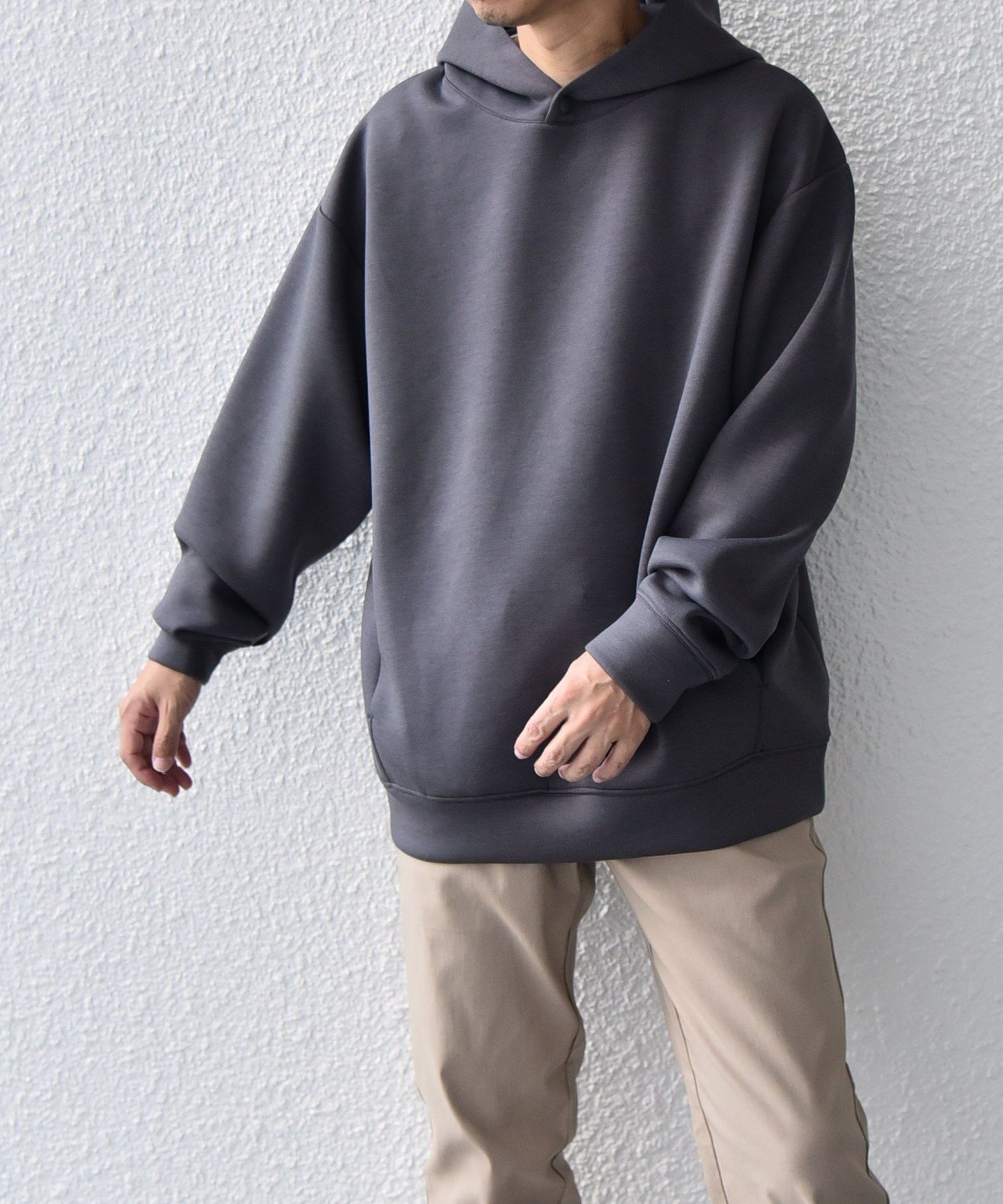 【シップス フォー ウィメン/SHIPS】のSHIPS any カラー ダンボール スナップ プルオーバー パーカー 25AW インテリア・キッズ・メンズ・レディースファッション・服の通販 founy(ファニー) ファッション Fashion レディースファッション Fashion for Women トップス・カットソー Cut & Sew Tops レディースパーカー・カジュアルフーディー Casual Hoodies & Sweatshirts カジュアルプルオーバー・ニットトップス Pullovers & Knit Tops / Casual Pullovers ストレッチ Stretch, Stretchy Fabric なめらか Smooth, Silky Texture パーカー Hoodie, Parka ポケット Pocket, Pocket Detail リラックス Relax, Relaxed Fit 2025年 2025 2025-2026秋冬・A/W Autumn/Winter 2025–26 AW25–26 ダークグレー|ID: prp329100004790813 ipo3291000000034763508