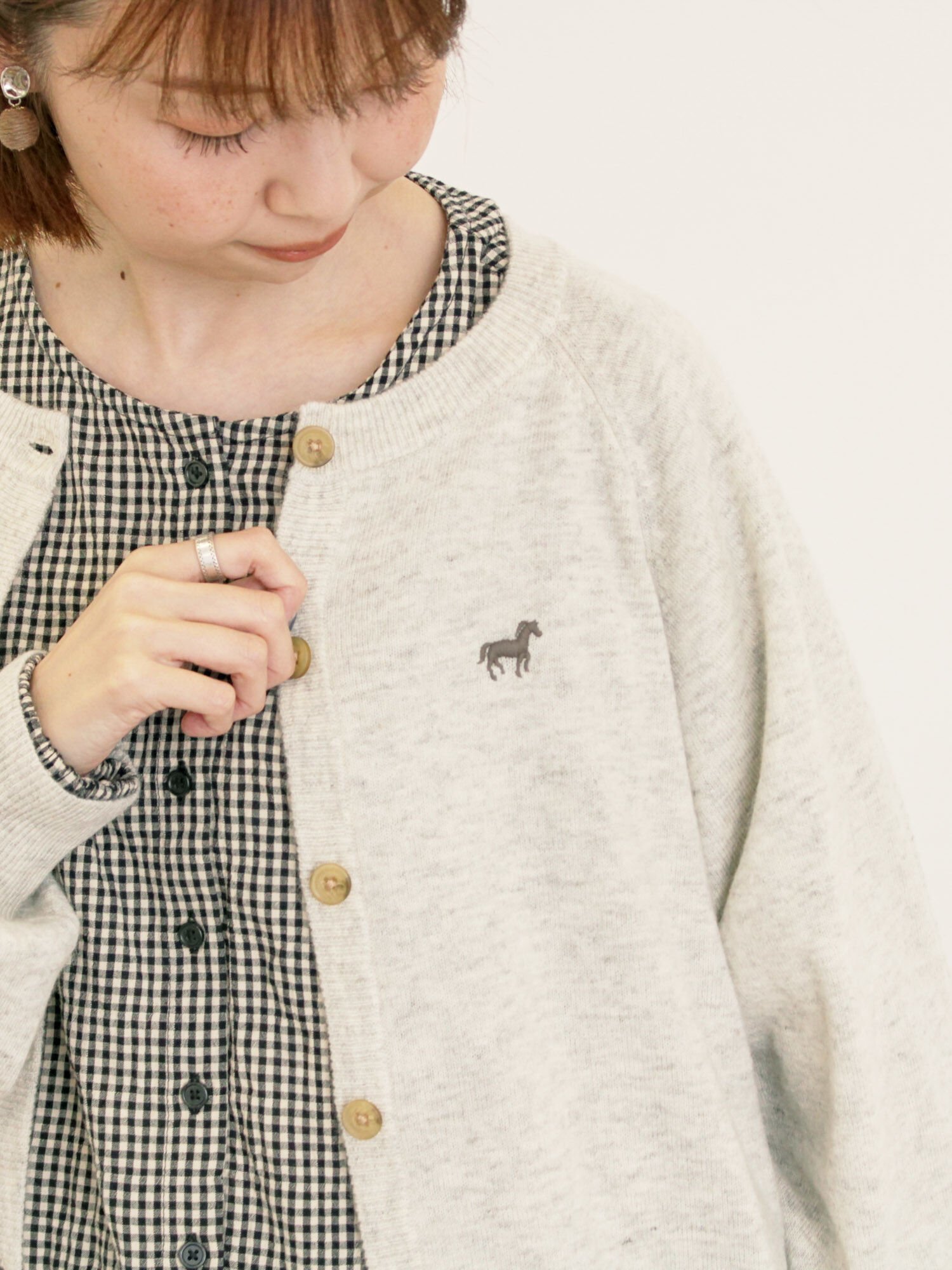 【サマンサモスモス/Samansa Mos2】の刺繍入りパフスリーブカーディガン 人気、トレンドファッション・服の通販 founy(ファニー) ファッション Fashion レディースファッション Fashion for Women トップス・カットソー Cut & Sew Tops カーディガン・羽織り Layered Style Cardigans カーディガン Cardigan, Knitwear スリーブ Sleeve, Long Sleeve / Short Sleeve ワンポイント One Point, Statement Accent other-1|ID: prp329100004790837 ipo3291000000034763608