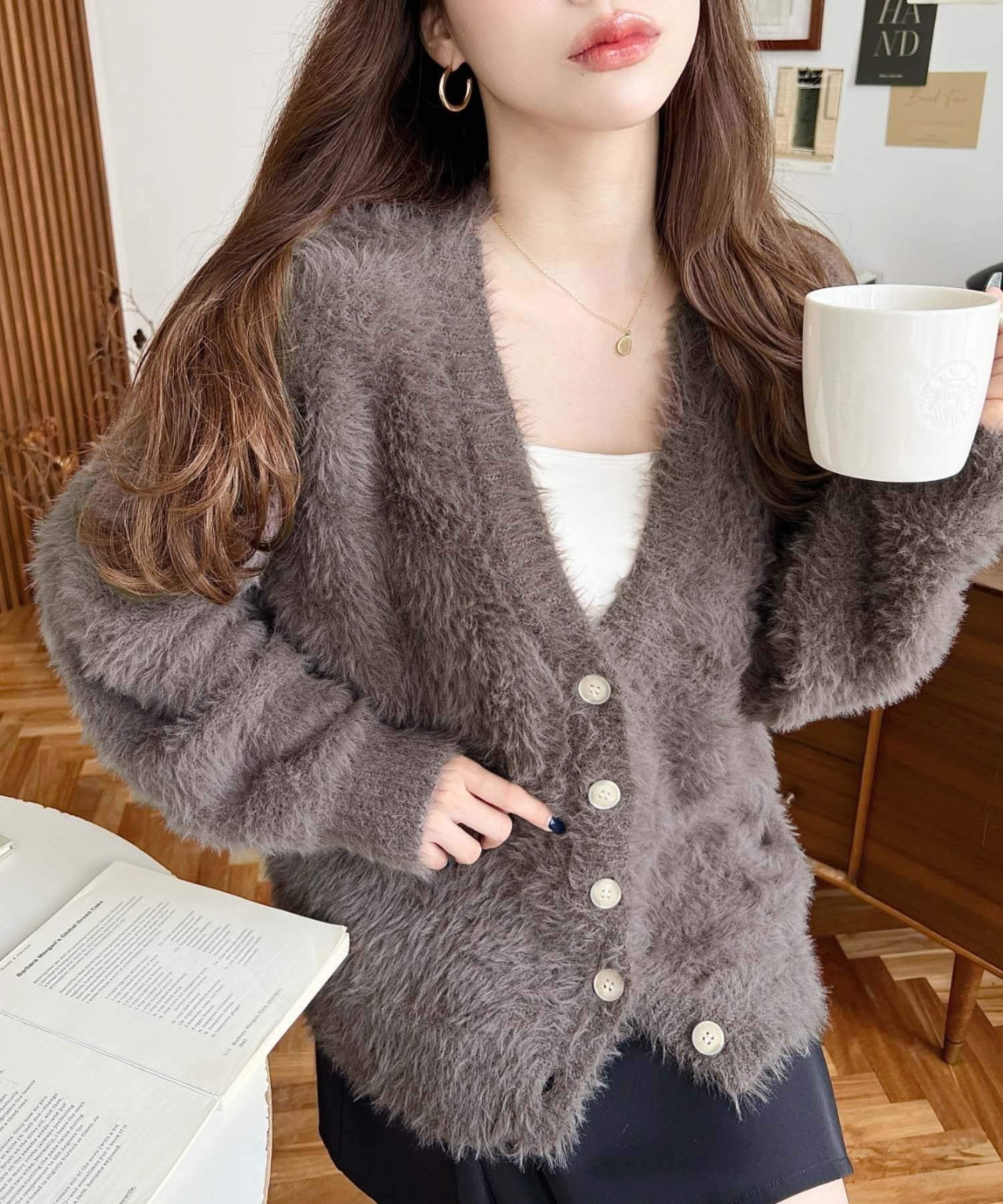 【モーメントプラス/moment+ / MEN】のVネックロングシャギーニットカーディガン インテリア・キッズ・メンズ・レディースファッション・服の通販 founy(ファニー) 　ファッション　Fashion　メンズファッション　Fashion for Men　インナー　Innerwear　カットソー　Cut and Sewn Top　ショート　Short, Short Length　シンプル　Simple, Minimal　スラックス　Slacks, Dress Pants　デニム　Denim, Jeans Material　トレンド　Trend, Trending Now　定番　Standard, Basic Item　バランス　Balance, Style Balance　フレア　Flare, Flared　フロント　Front, Front Design　ベーシック　Basic, Essential　羽織　Haori, Light Jacket　マーメイド　Mermaid, Fishtail Silhouette　ロング　Long, Long-Length　再入荷　Restock / Back in Stock　プチプライス・低価格　Affordable / Budget Price　おすすめ　Recommended / Our Picks　エレガント 上品　Elegant　モカ|ID: prp329100004790885 ipo3291000000034763816