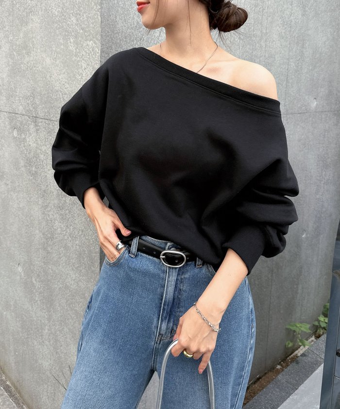 【アンドミー/andme】の裏起毛 オフショルダー スウェット トップス インテリア・キッズ・メンズ・レディースファッション・服の通販 founy(ファニー) https://founy.com/ ファッション Fashion レディースファッション Fashion for Women トップス・カットソー Cut & Sew Tops レディースパーカー・カジュアルフーディー Casual Hoodies & Sweatshirts スウェット・クルーネックトップス Sweatshirts & Crewnecks / Relaxed Fit Sweat Tops ショート Short, Short Length スウェット / スエット Sweatshirt, Sweatwear 長袖 Long Sleeve, Full Sleeve バランス Balance, Style Balance フィット Fit, Slim Fit ブラウジング Blouson Silhouette, Cinched Waist ワンポイント One Point, Statement Accent |ID: prp329100004790905 ipo3291000000034763904