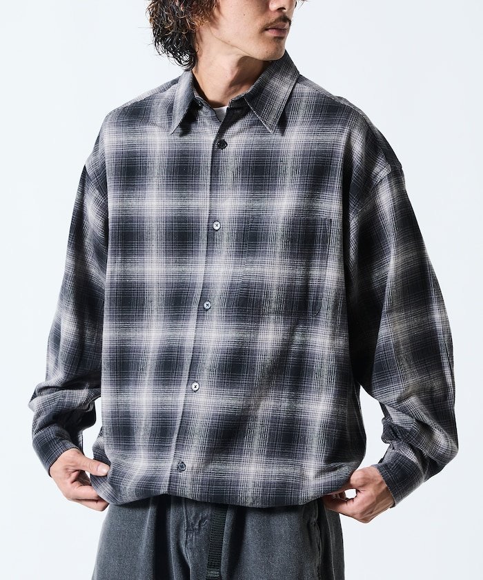 【フリークスストア/FREAK'S STORE】のワイドシルエット オンブレチェック スピンドル シャツ 【限定展開】 25AW 人気、トレンドファッション・服の通販 founy(ファニー) 　ファッション　Fashion　レディースファッション　Fashion for Women　トップス・カットソー　Cut & Sew Tops　シャツ・ブラウス・オフィスカジュアル　Elegant Blouses & Button-Ups　ヴィンテージ　Vintage Style　カーゴパンツ　Cargo Pants, Utility Pants　ショート　Short, Short Length　スピンドル　Spindle, Drawcord　スラックス　Slacks, Dress Pants　デニム　Denim, Jeans Material　トレンド　Trend, Trending Now　ドローコード　Drawcord, Drawstring Cord　定番　Standard, Basic Item　人気　Popular, Best Seller　バランス　Balance, Style Balance　バルーン　Balloon, Balloon Silhouette　ビッグ　Big, Oversized　ボックス　Boxy, Box Shape　ボトム　Bottoms, Lower Wear　ワイド　Wide, Wide Fit　A/W・秋冬　Autumn/Winter　冬　Winter / This Winter　おすすめ　Recommended / Our Picks　2025年　2025　2025-2026秋冬・A/W　Autumn/Winter 2025–26 AW25–26　 other-1|ID: prp329100004790995 ipo3291000000034764278