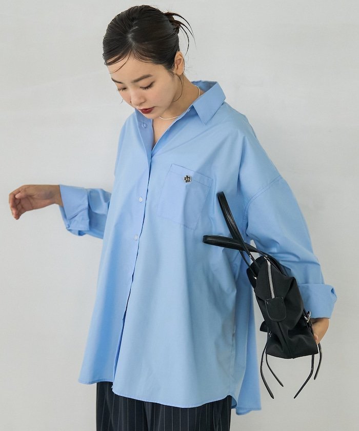 【フリークスストア/FREAK'S STORE】のロゴ刺繍ビッグシャツ 限定展開 25AW インテリア・キッズ・メンズ・レディースファッション・服の通販 founy(ファニー) 　ファッション　Fashion　レディースファッション　Fashion for Women　トップス・カットソー　Cut & Sew Tops　シャツ・ブラウス・オフィスカジュアル　Elegant Blouses & Button-Ups　カーゴパンツ　Cargo Pants, Utility Pants　シンプル　Simple, Minimal　スペシャル　Special, Limited Edition　スラックス　Slacks, Dress Pants　ダメージ　Distressed, Destroyed　デニム　Denim, Jeans Material　ハーフ　Half, Half-Length　ビッグ　Big, Oversized　フラワー　Flower, Floral　ポケット　Pocket, Pocket Detail　ミニスカート　Mini Skirt, Short Skirt　メンズ　Men's, Menswear　モチーフ　Motif, Design Theme　リアル　Real, Realistic　A/W・秋冬　Autumn/Winter　冬　Winter / This Winter　おすすめ　Recommended / Our Picks　2025年　2025　2025-2026秋冬・A/W　Autumn/Winter 2025–26 AW25–26　サックスブルー|ID: prp329100004791002 ipo3291000000034967974