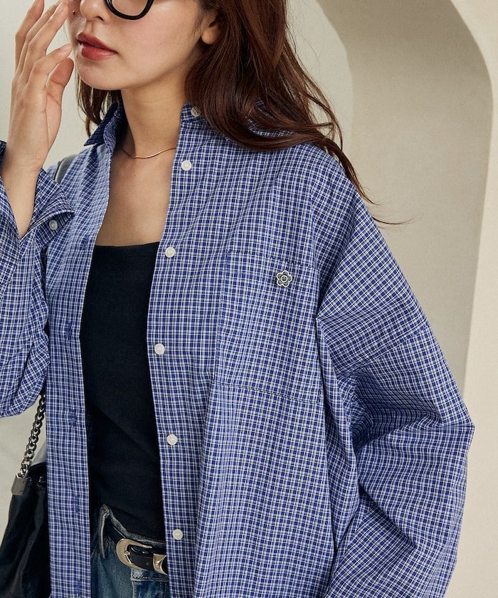 【フリークスストア/FREAK'S STORE】のロゴ刺繍ビッグシャツ 限定展開 25AW インテリア・キッズ・メンズ・レディースファッション・服の通販 founy(ファニー) 　ファッション　Fashion　レディースファッション　Fashion for Women　トップス・カットソー　Cut & Sew Tops　シャツ・ブラウス・オフィスカジュアル　Elegant Blouses & Button-Ups　カーゴパンツ　Cargo Pants, Utility Pants　シンプル　Simple, Minimal　スペシャル　Special, Limited Edition　スラックス　Slacks, Dress Pants　ダメージ　Distressed, Destroyed　デニム　Denim, Jeans Material　ハーフ　Half, Half-Length　ビッグ　Big, Oversized　フラワー　Flower, Floral　ポケット　Pocket, Pocket Detail　ミニスカート　Mini Skirt, Short Skirt　メンズ　Men's, Menswear　モチーフ　Motif, Design Theme　リアル　Real, Realistic　A/W・秋冬　Autumn/Winter　冬　Winter / This Winter　おすすめ　Recommended / Our Picks　2025年　2025　2025-2026秋冬・A/W　Autumn/Winter 2025–26 AW25–26　ネイビーチェック|ID: prp329100004791002 ipo3291000000034967979