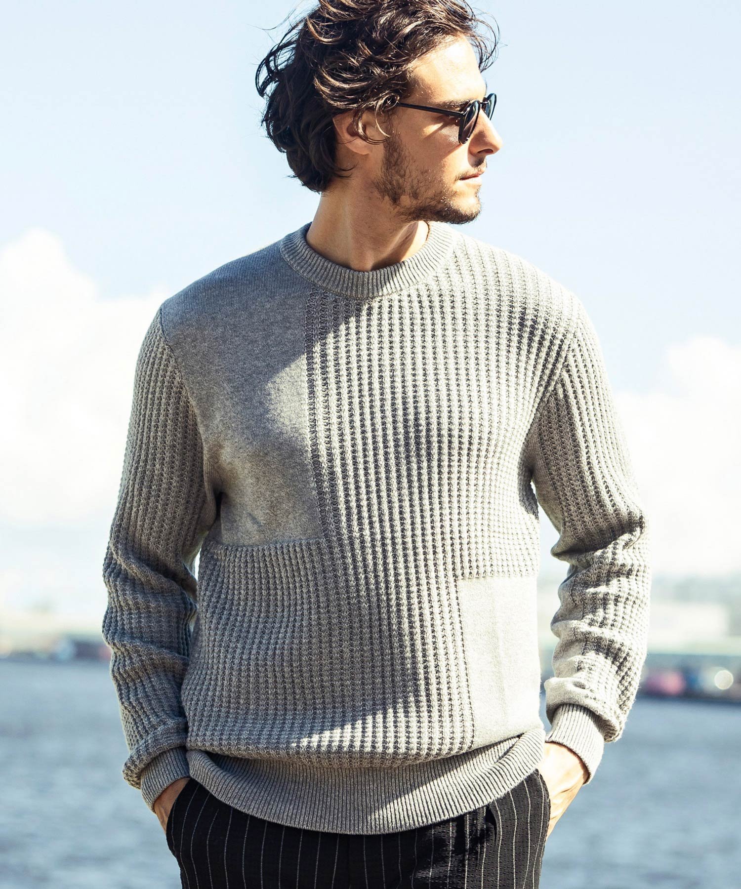 【シフォン/SHIFFON / MEN】の【直営店・WEB限定】 AKM Contemporary(エイケイエムコンテンポラリー)カシミヤブレンド ブロッキングプルオーバーコットンニット インテリア・キッズ・メンズ・レディースファッション・服の通販 founy(ファニー) 　ファッション　Fashion　メンズファッション　Fashion for Men　トップス・カットソー　Cut & Sew Tops　ニット・セーター / 定番トップス　Knit Tops & Sweaters　アクリル　Acrylic Material　ジャケット　Jacket, Outerwear　パーカー　Hoodie, Parka　ブロッキング　Color Blocking, Panel Design　リラックス　Relax, Relaxed Fit　ワッフル　Waffle, Waffle Knit　gray|ID: prp329100004791043 ipo3291000000034764494