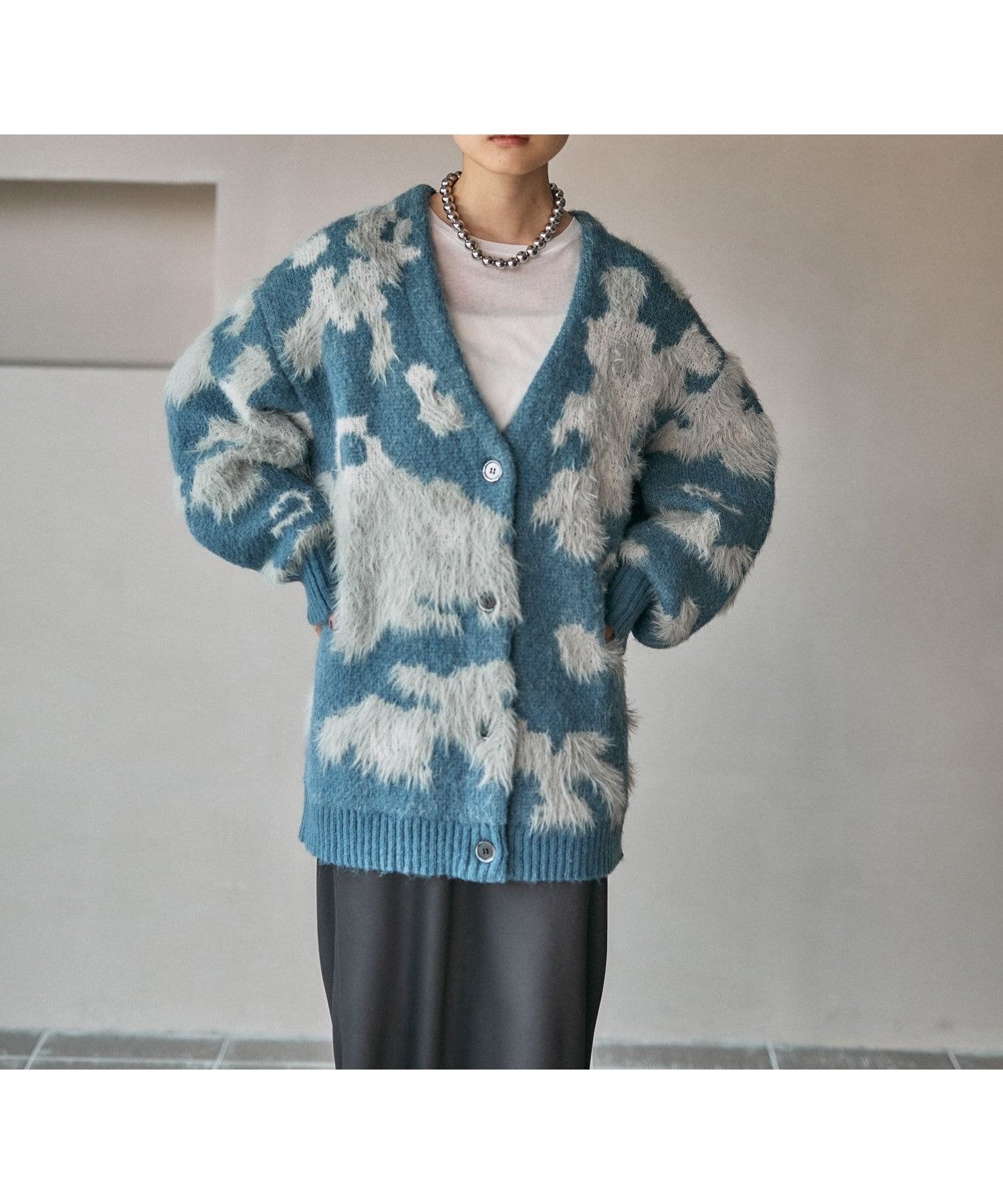 【レプシィム ローリーズファーム/LEPSIM LOWRYS FARM】の5ゲージ柄シャギーVカーディガン インテリア・キッズ・メンズ・レディースファッション・服の通販 founy(ファニー) 　ファッション　Fashion　レディースファッション　Fashion for Women　トップス・カットソー　Cut & Sew Tops　カーディガン・羽織り　Layered Style Cardigans　おすすめ　Recommended / Our Picks　カーディガン　Cardigan, Knitwear　サテン　Satin, Glossy Fabric　ルーズ　Loose, Oversized　ロング　Long, Long-Length　ブルー86|ID: prp329100004791092 ipo3291000000034937071