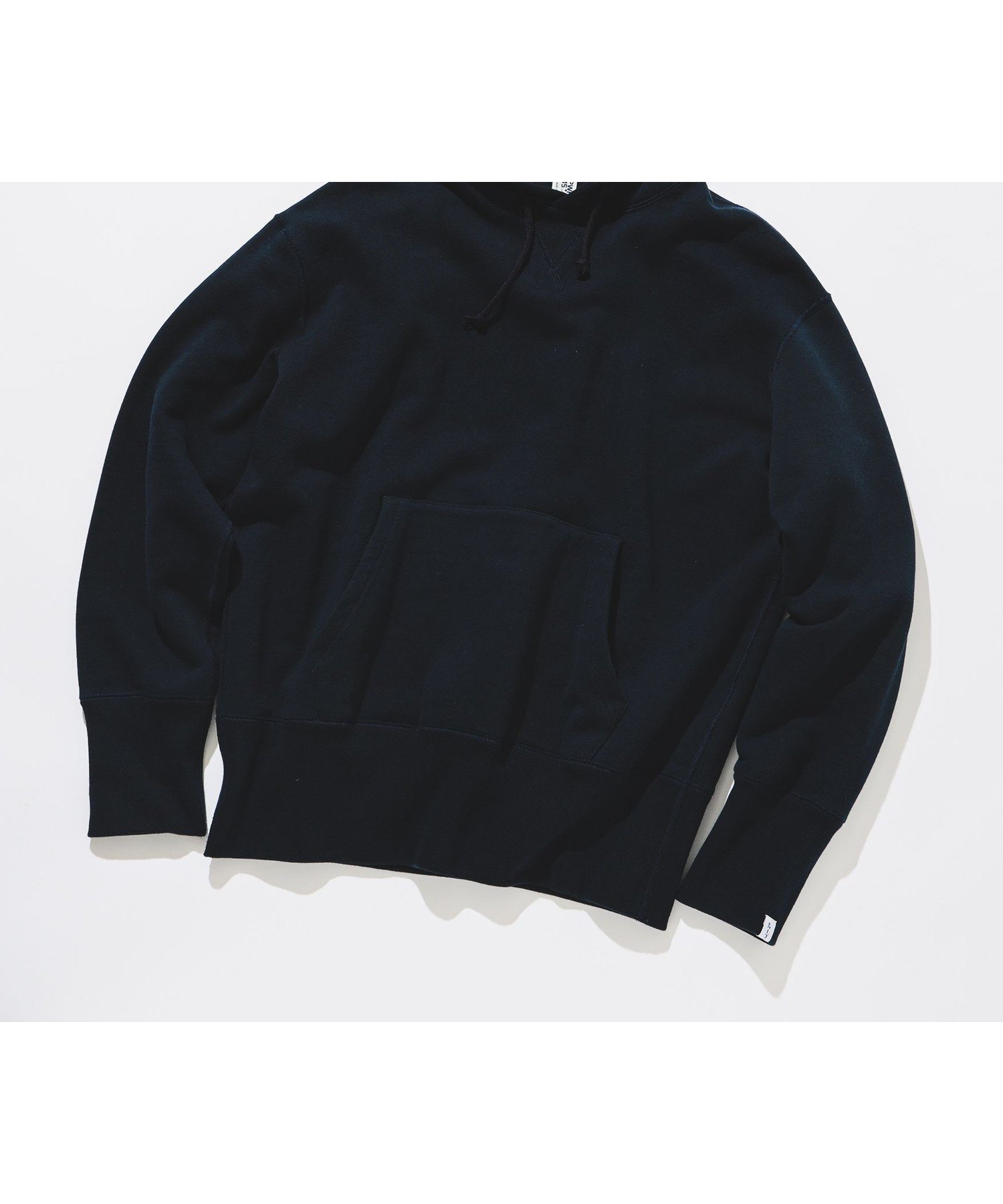 【ビームス/BEAMS / MEN】のLOOPWHEELER * BEAMS PLUS / 別注 Super Heavy Weight Sweat Pullover Hoodie インテリア・キッズ・メンズ・レディースファッション・服の通販 founy(ファニー) 　ファッション　Fashion　メンズファッション　Fashion for Men　カットソー　Cut and Sewn Top　クラシック　Classic, Timeless Style　コンパクト　Compact, Small Size　シンプル　Simple, Minimal　スウェット / スエット　Sweatshirt, Sweatwear　ボックス　Boxy, Box Shape　ポケット　Pocket, Pocket Detail　別注　Limited Edition, Custom Order　ミドル　Middle Length, Mid Height　リラックス　Relax, Relaxed Fit　DK.NAVY|ID: prp329100004791187 ipo3291000000034765049