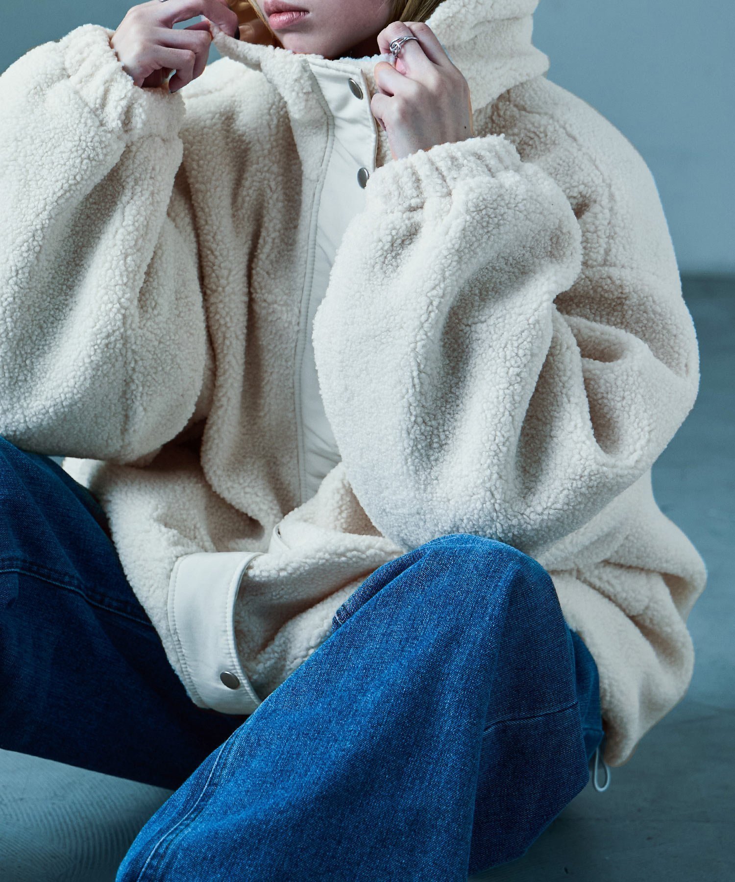 【ビーフラット/bflat】のボア ビッグシルエット フードブルゾン インテリア・キッズ・メンズ・レディースファッション・服の通販 founy(ファニー) ファッション Fashion レディースファッション Fashion for Women アウター Coat / Outerwear Collection ブルゾンジャケット・スポーティアウター Blouson Jackets アウトドア Outdoor Clothing ドローコード Drawcord, Drawstring Cord ビッグ Big, Oversized ブルゾン Blouson, Bomber Jacket ポケット Pocket, Pocket Detail 人気 Popular, Best Seller 定番 Standard, Basic Item 軽量 Lightweight, Ultra Light アイボリー|ID: prp329100004791336 ipo3291000000034894825