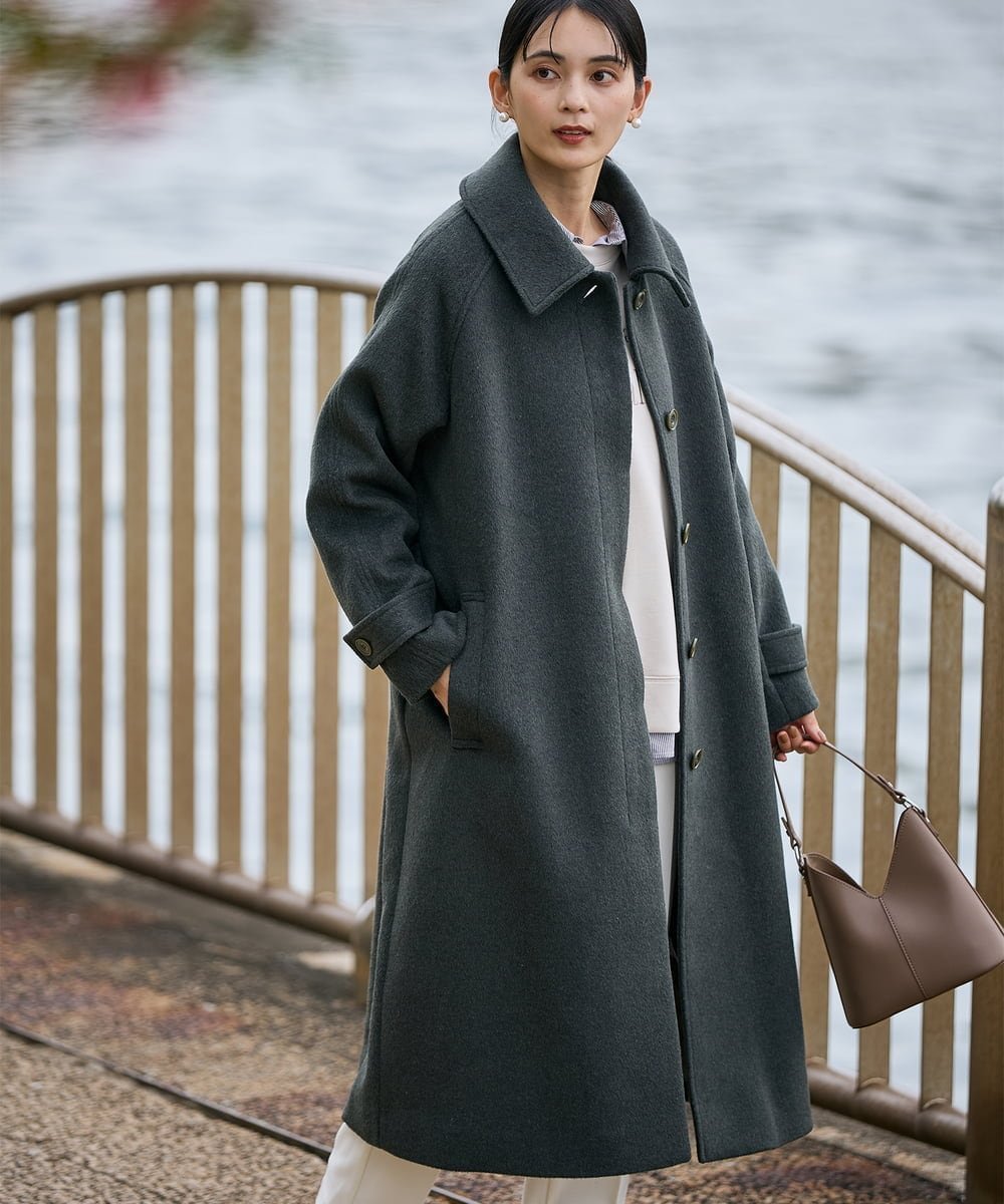 【アー ヴェー ヴェー/a.v.v】のステンカラーロングコート インテリア・キッズ・メンズ・レディースファッション・服の通販 founy(ファニー) 　ファッション　Fashion　レディースファッション　Fashion for Women　アウター　Coat / Outerwear Collection　コート・ロングコート・ピーコート　Long Coats, Peacoats & More　ジャケット　Jacket, Outerwear　スタンド　Stand Collar, Upright Stand　デニム　Denim, Jeans Material　定番　Standard, Basic Item　なめらか　Smooth, Silky Texture　マフラー　Scarf, Muffler　ロング　Long, Long-Length　再入荷　Restock / Back in Stock　エレガント 上品　Elegant　ダークカーキ|ID: prp329100004791341 ipo3291000000034765620