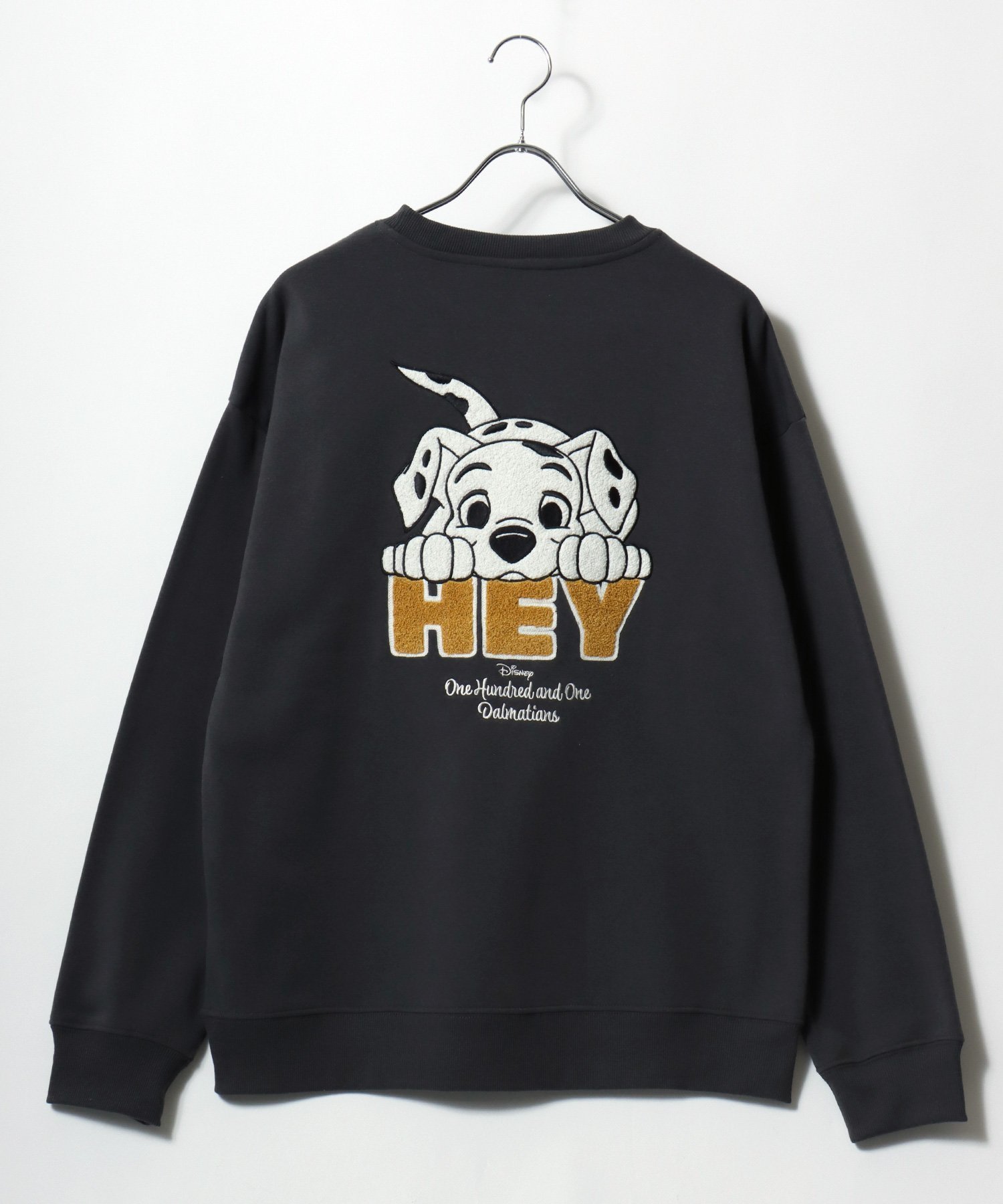 【マルカワ/MARUKAWA】のDisney ディズニー トレーナー メンズ スウェット 裏起毛 オーバーサイズ インテリア・キッズ・メンズ・レディースファッション・服の通販 founy(ファニー) 　ファッション　Fashion　レディースファッション　Fashion for Women　トップス・カットソー　Cut & Sew Tops　レディースパーカー・カジュアルフーディー　Casual Hoodies & Sweatshirts　スウェット・クルーネックトップス　Sweatshirts & Crewnecks / Relaxed Fit Sweat Tops　カリフォルニア　California, Cali Style　カーゴパンツ　Cargo Pants, Utility Pants　キャップ　Cap, Baseball Cap　キャラクター　Character, Licensed Characters　サッカー　Seersucker, Summer Fabric　サテン　Satin, Glossy Fabric　サロペット　Overalls, Salopette　シアー　Sheer, See-Through　シフォン　Chiffon, Lightweight Fabric　ショルダー　Shoulder, Shoulder Strap　ジャケット　Jacket, Outerwear　ジーンズ　Jeans, Denim Pants　スウェット / スエット　Sweatshirt, Sweatwear　スニーカー　Sneakers, Trainers　スポーツ　Sports, Activewear　ダウン　Down, Puffer　チュール　Tulip, Tulip Motif　デニム　Denim, Jeans Material　トレンド　Trend, Trending Now　トレーナー　Sweatshirt, Trainer　パーカー　Hoodie, Parka　ビッグ　Big, Oversized　フロント　Front, Front Design　ブルゾン　Blouson, Bomber Jacket　プリント　Print, Printed Pattern　ブラック系その他7|ID: prp329100004791356 ipo3291000000034765700