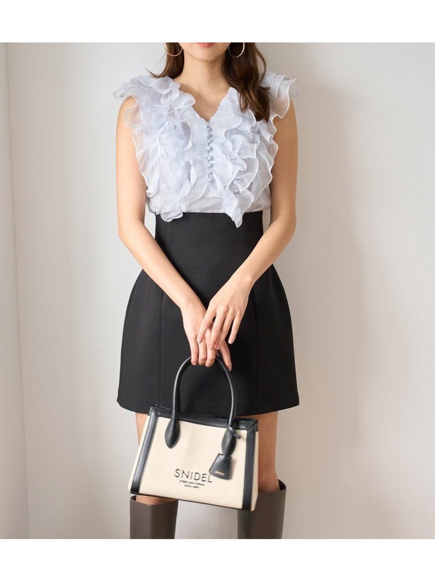 【スナイデル/SNIDEL】のノースリフリルブラウス インテリア・キッズ・メンズ・レディースファッション・服の通販 founy(ファニー) 　ファッション　Fashion　レディースファッション　Fashion for Women　トップス・カットソー　Cut & Sew Tops　シャツ・ブラウス・オフィスカジュアル　Elegant Blouses & Button-Ups　インナー　Innerwear　インナーキャミ　Inner Camisole　ウェーブ　Wavy Pattern　オケージョン　Occasion Wear　オーガンジー　Organza Fabric　キャミソール　Camisole, Spaghetti Strap Top　今季　This Season, Current Season　シアー　Sheer, See-Through　スマート　Smart, Elegant　フィット　Fit, Slim Fit　フリル　Frill, Ruffle　フロント　Front, Front Design　ロマンティック　Romantic, Feminine Style　おすすめ　Recommended / Our Picks　エレガント 上品　Elegant　SAX[083]|ID: prp329100004791376 ipo3291000000034765783