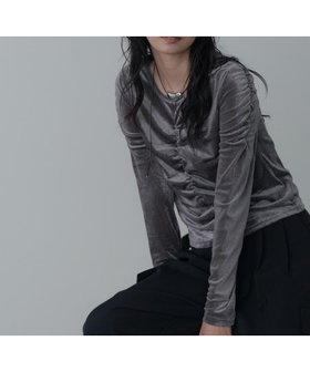 【インディヴィ/INDIVI】の【一部店舗限定】シアーベロアシャーリングカットソー 人気、トレンドファッション・服の通販 founy(ファニー) ファッション Fashion レディースファッション Fashion for Women トップス・カットソー Cut & Sew Tops カットソー・ベーシックTシャツ Cut-and-Sewn Tops / Stretch Tees & Basics ベロアトップス Velour Tops / Velvet-Look Items アクセサリー Fashion Accessories カットソー Cut and Sewn Top シャーリング Shirring, Ruched シンプル Simple, Minimal タイトスカート Pencil Skirt, Tight Skirt ベロア Velour, Soft Velvet ワイド Wide, Wide Fit A/W・秋冬 Autumn/Winter |ID:prp329100004791473