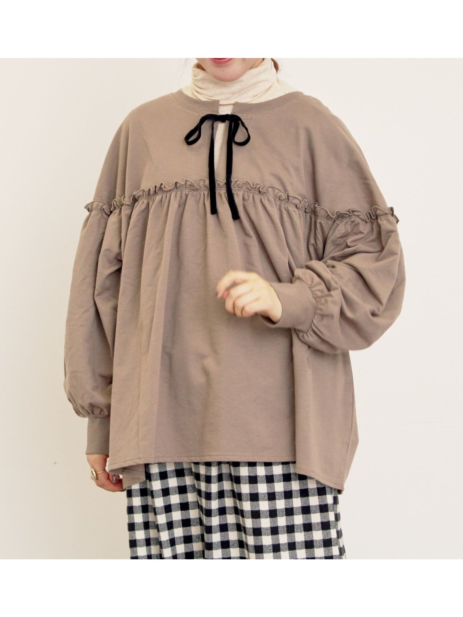 【サマンサモスモス/Samansa Mos2】のミニ裏毛切替ギャザープルオーバー インテリア・キッズ・メンズ・レディースファッション・服の通販 founy(ファニー) ファッション Fashion レディースファッション Fashion for Women トップス・カットソー Cut & Sew Tops カジュアルプルオーバー・ニットトップス Pullovers & Knit Tops / Casual Pullovers おすすめ Recommended / Our Picks ギャザー Gathered, Ruffled バランス Balance, Style Balance リボン Ribbon, Bow ワンポイント One Point, Statement Accent 切替 Switching, Contrast Panel モカ|ID: prp329100004791474 ipo3291000000034766172