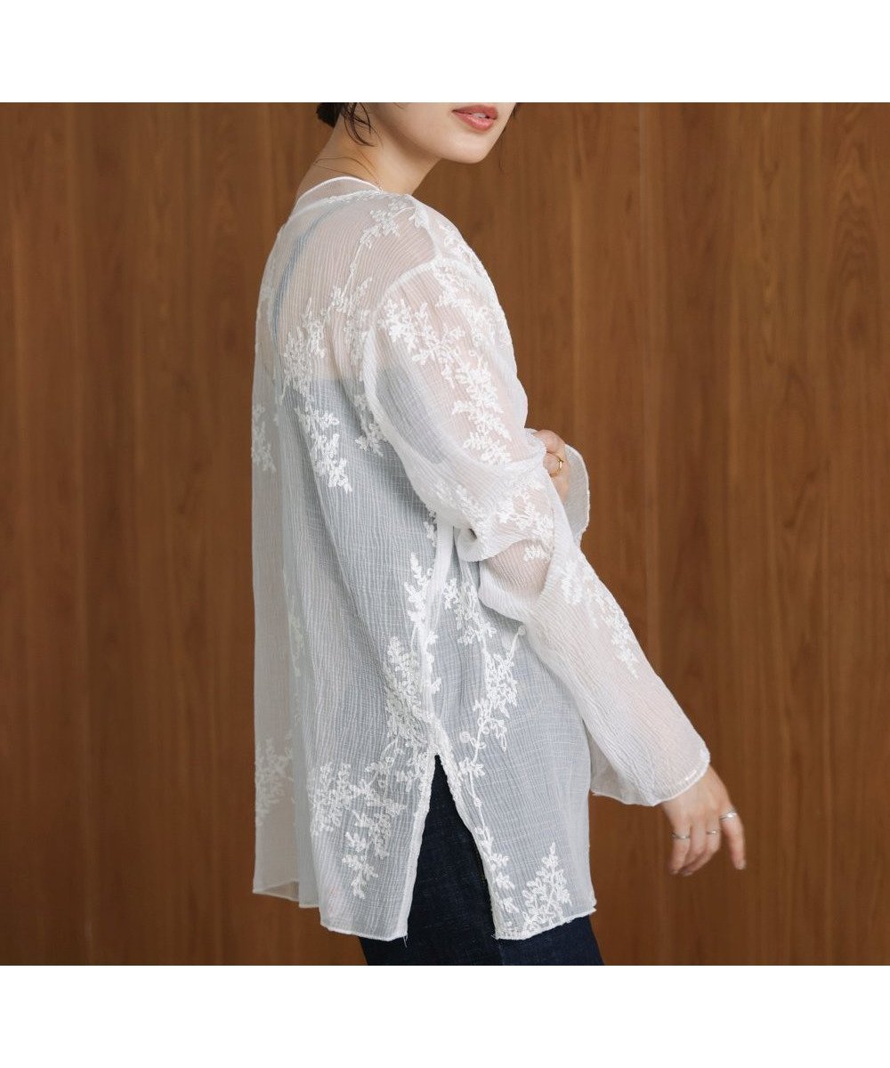 【バブ ブージュルード/Bab Bou Jeloud】の刺繍プルオーバー インテリア・キッズ・メンズ・レディースファッション・服の通販 founy(ファニー) ファッション Fashion レディースファッション Fashion for Women トップス・カットソー Cut & Sew Tops カジュアルプルオーバー・ニットトップス Pullovers & Knit Tops / Casual Pullovers インナー Innerwear ジャケット Jacket, Outerwear 再入荷 Restock / Back in Stock A/W・秋冬 Autumn/Winter OFFWHITE|ID: prp329100004791833 ipo3291000000034810193