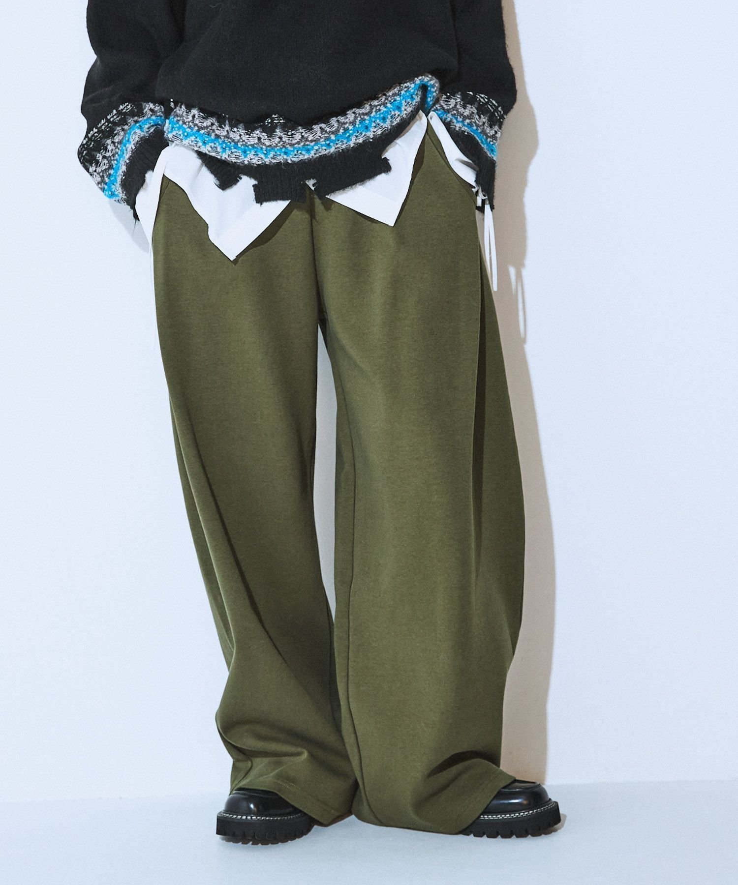 【ジーナシス/JEANASiS】の発熱保温/スウェットコクーンタックパンツ インテリア・キッズ・メンズ・レディースファッション・服の通販 founy(ファニー) ファッション Fashion レディースファッション Fashion for Women パンツ Pants & Trousers ジャケット Jacket, Outerwear 定番 Standard, Basic Item フラット Flat, Flat Shoes リラックス Relax, Relaxed Fit ロング Long, Long-Length カーキ|ID: prp329100004791840 ipo3291000000034892592