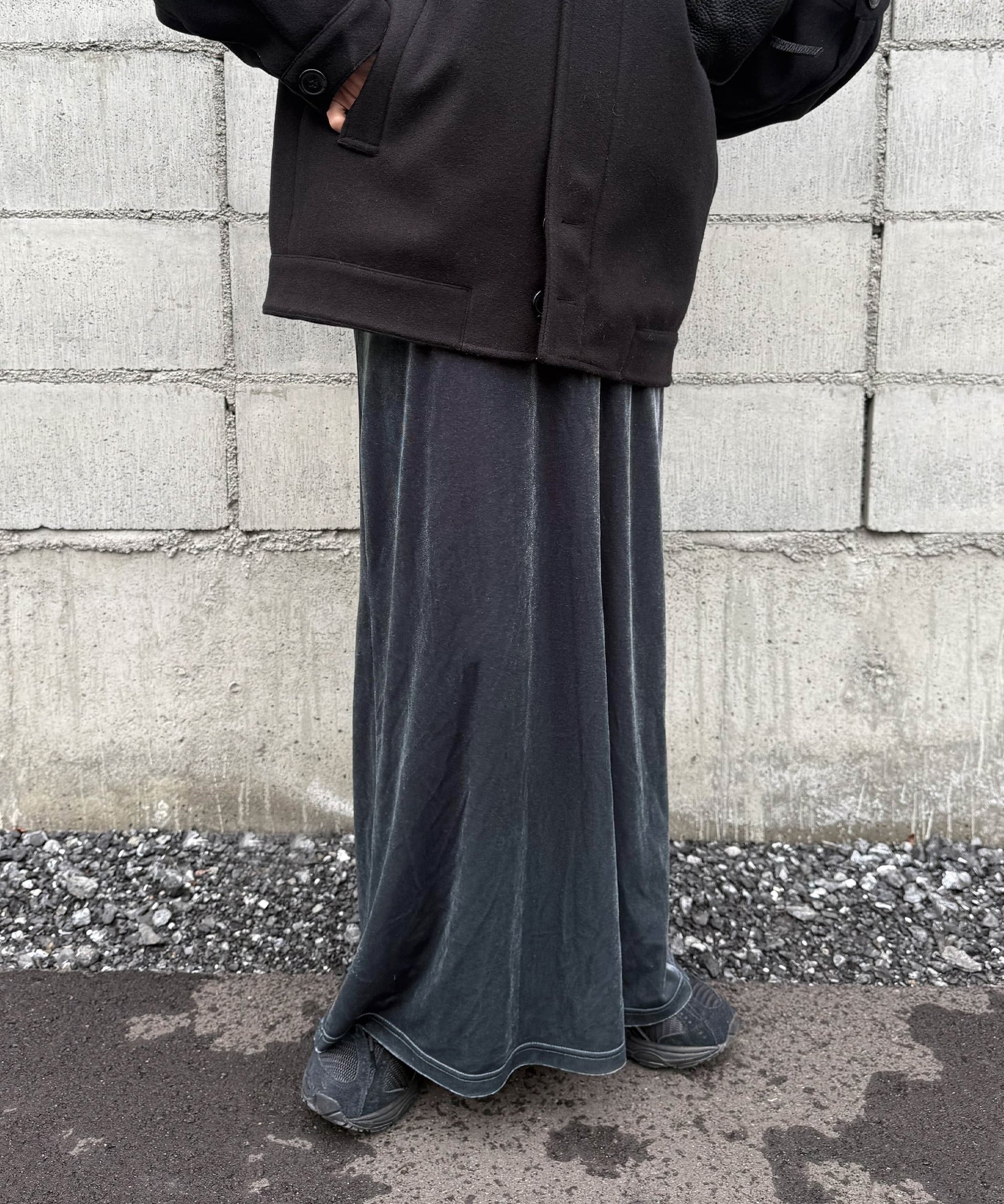 【セレクトモカ/SELECT MOCA】のベロアIラインロングスカート インテリア・キッズ・メンズ・レディースファッション・服の通販 founy(ファニー) ファッション Fashion レディースファッション Fashion for Women スカート Skirts ロングスカート Long Skirts / Maxi & Midi Skirts シンプル Simple, Minimal スウェット / スエット Sweatshirt, Sweatwear スリット Slit, Slit Detail タートル Turtleneck, Turtle Collar ベロア Velour, Soft Velvet エレガント 上品 Elegant グレー-900|ID: prp329100004791926 ipo3291000000034769513