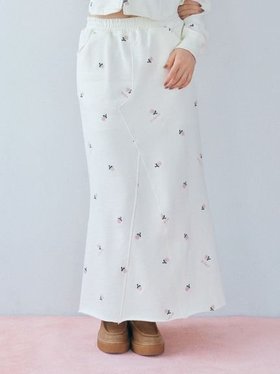 【ファーファー/FURFUR】のフラワー刺繍スウェットスカート 人気、トレンドファッション・服の通販 founy(ファニー) ファッション Fashion レディースファッション Fashion for Women スカート Skirts スマート Smart, Elegant デニム Denim, Jeans Material フラワー Flower, Floral マーメイド Mermaid, Fishtail Silhouette ロング Long, Long-Length |ID:prp329100004791938